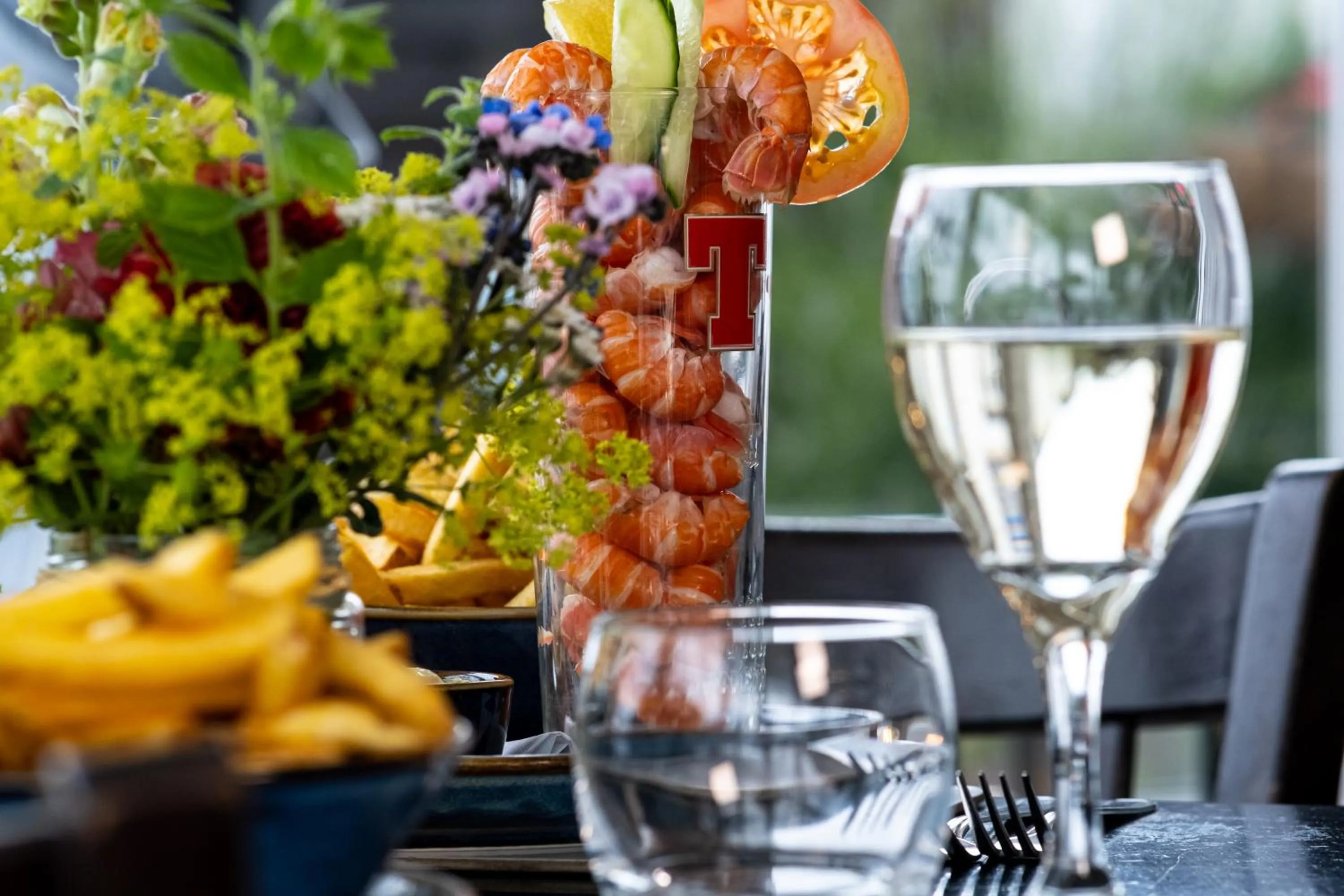 Food and drinks in The Upper Largo Hotel & Restaurant