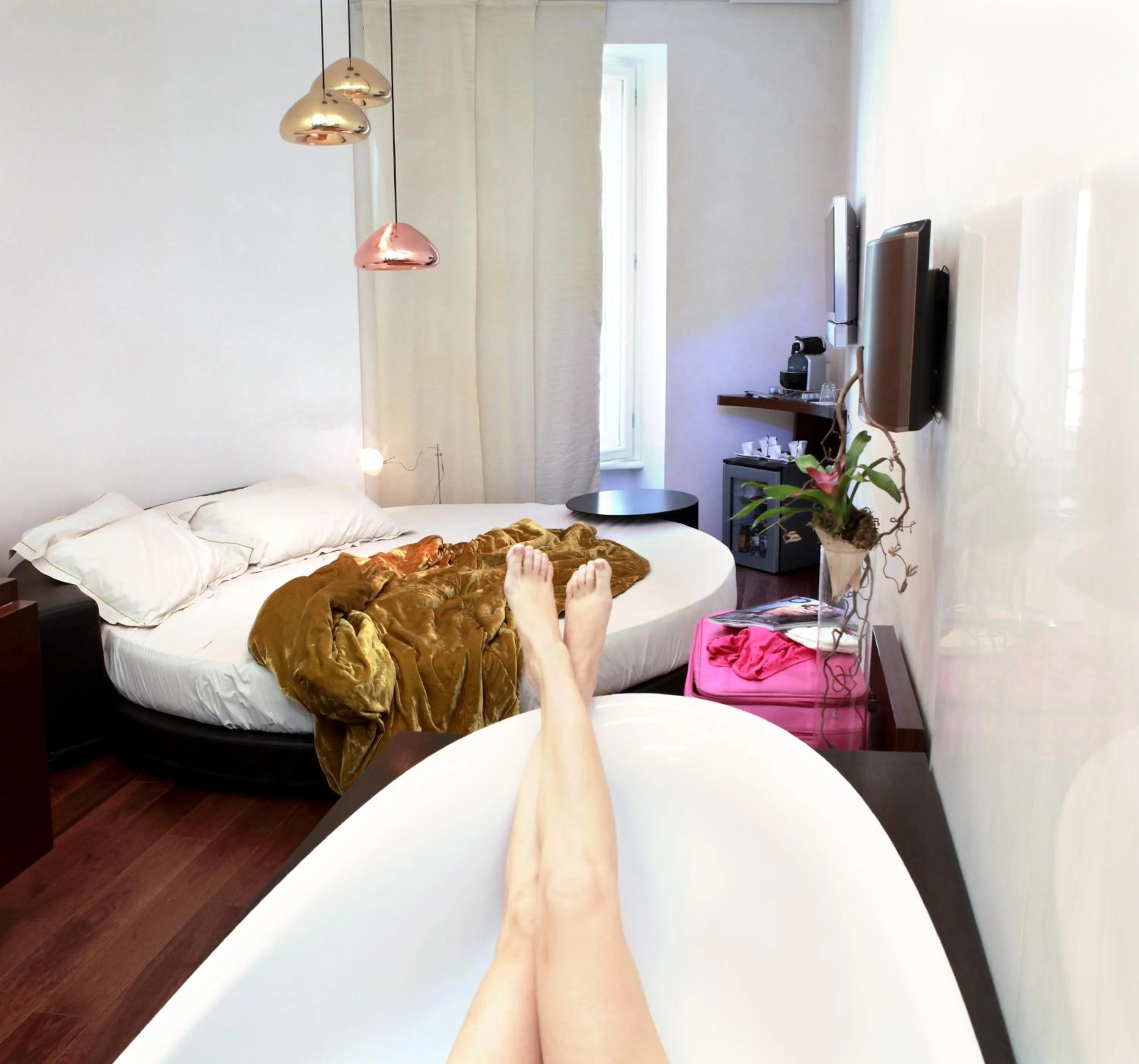 Bed in SuiteSistina for Brave Lovers