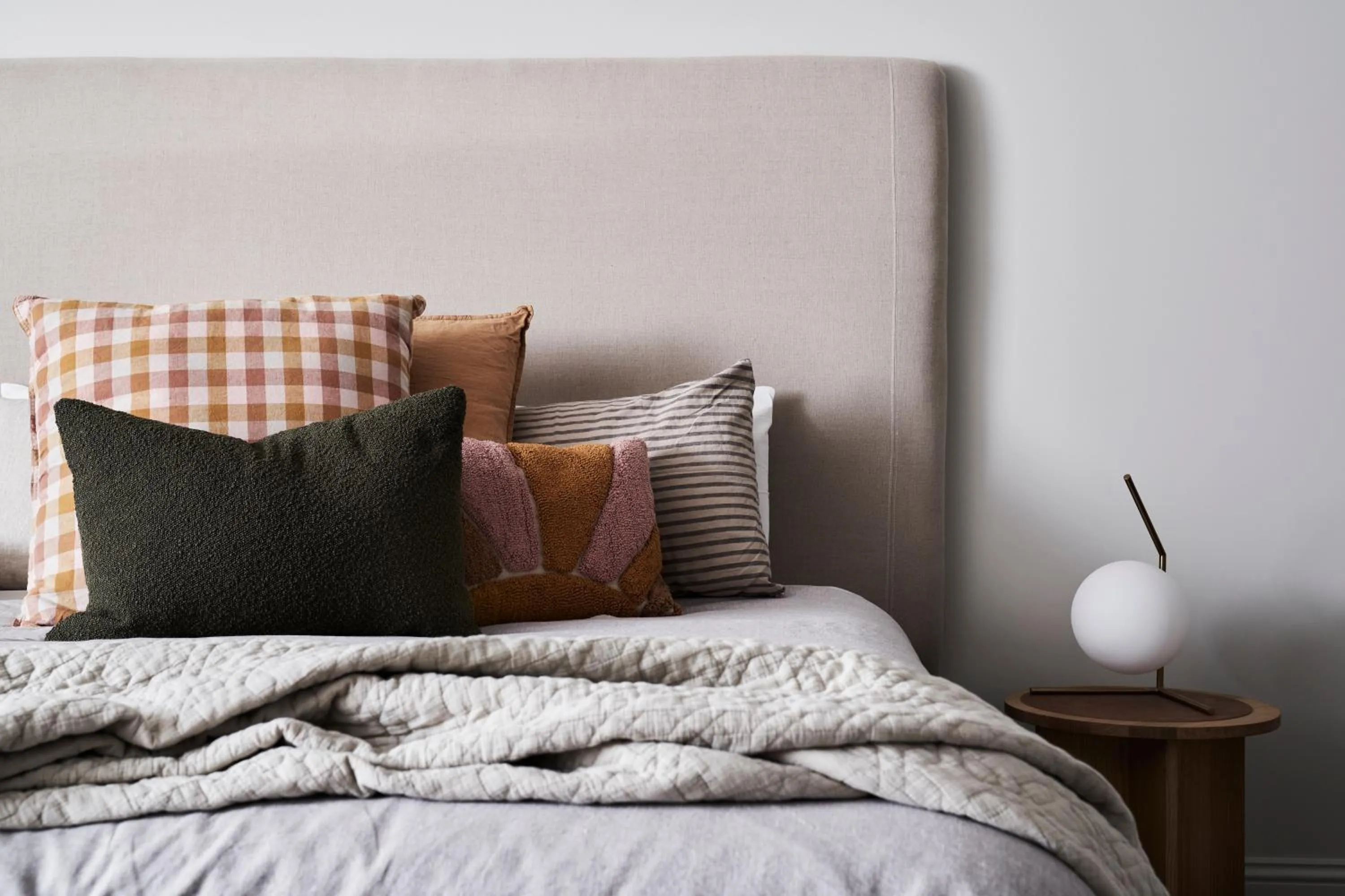 Bed in Hotel Ernest Bendigo