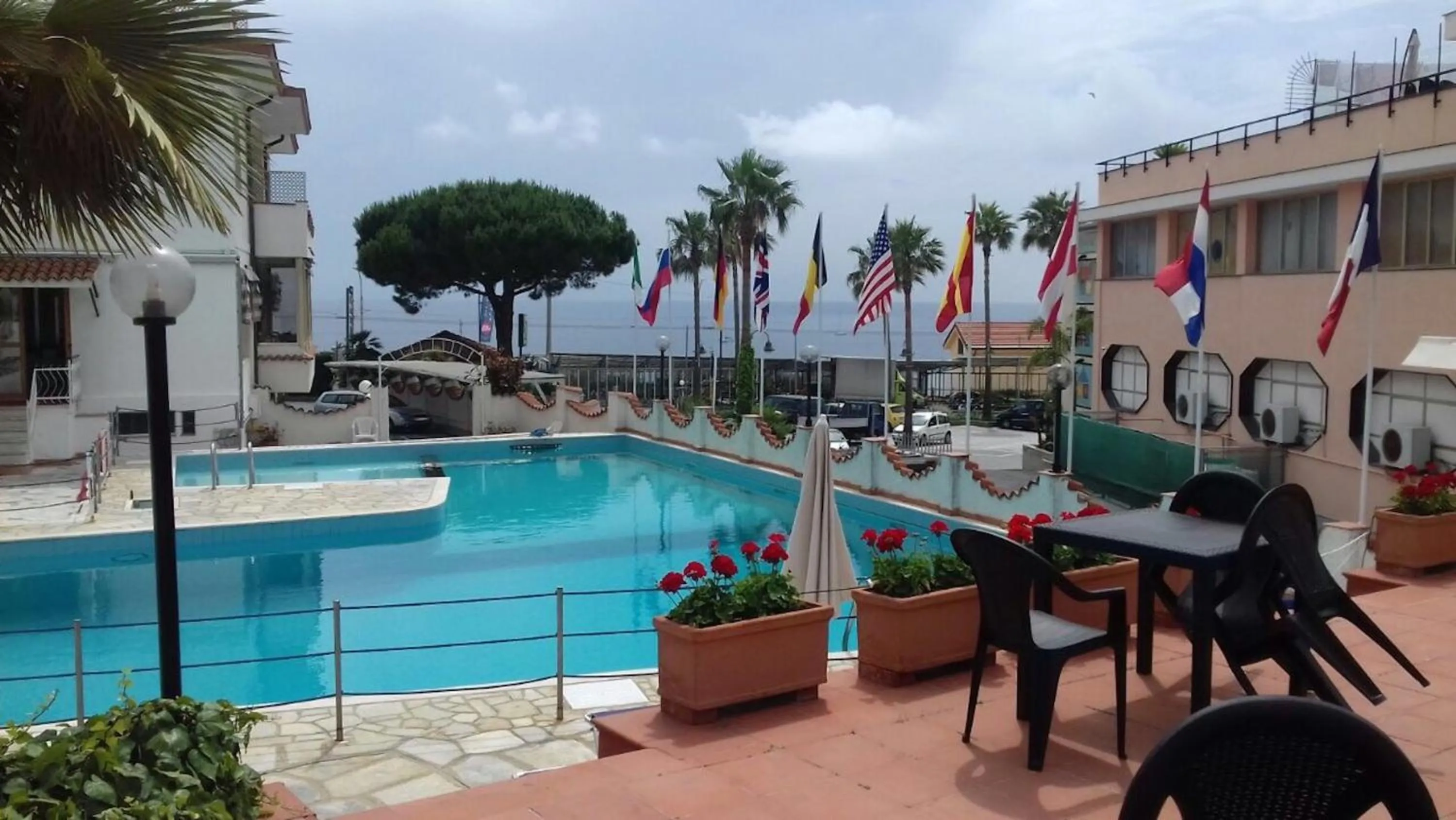 Swimming pool in Hotel Ariston Montecarlo