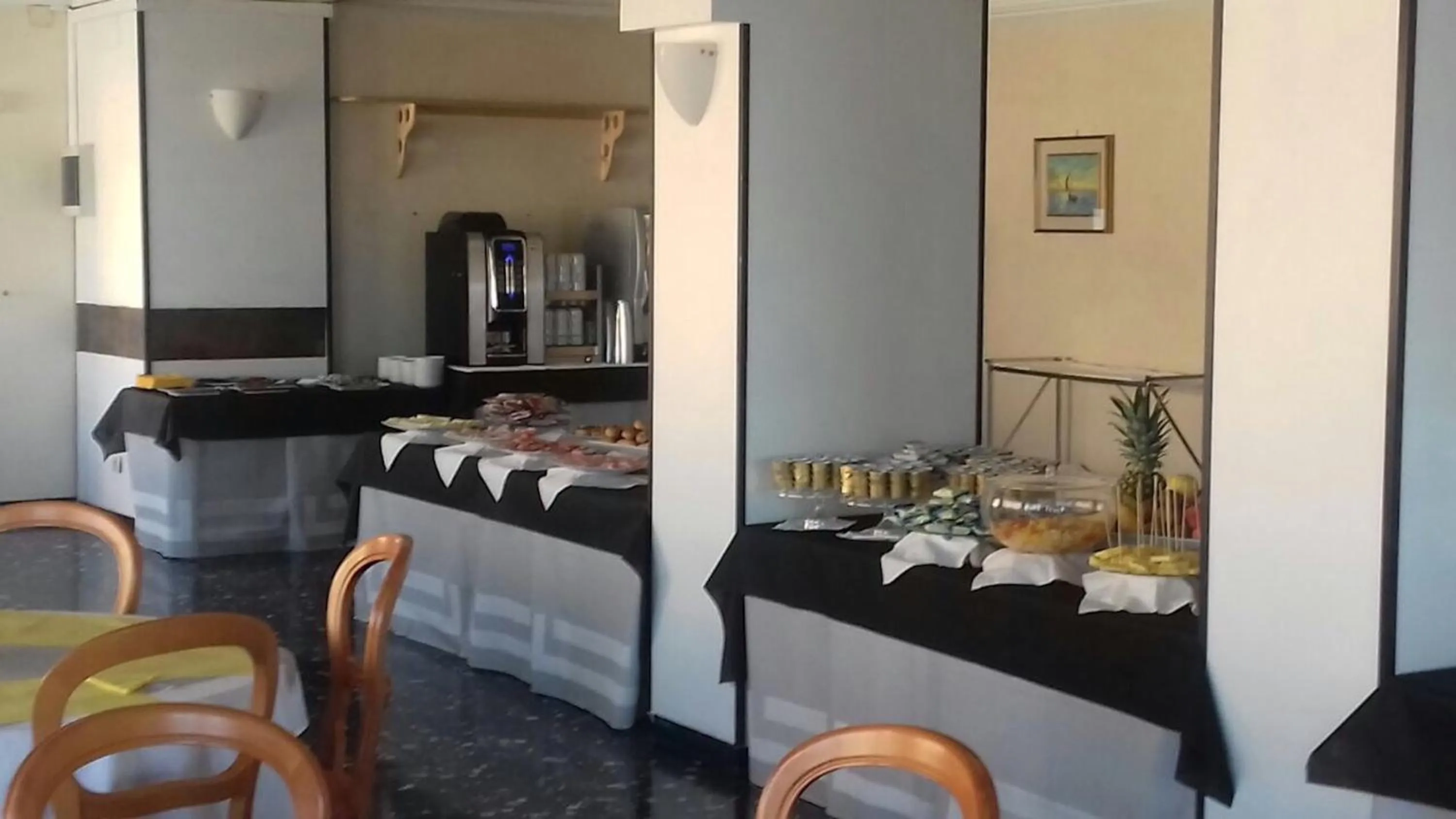 Breakfast in Hotel Ariston Montecarlo