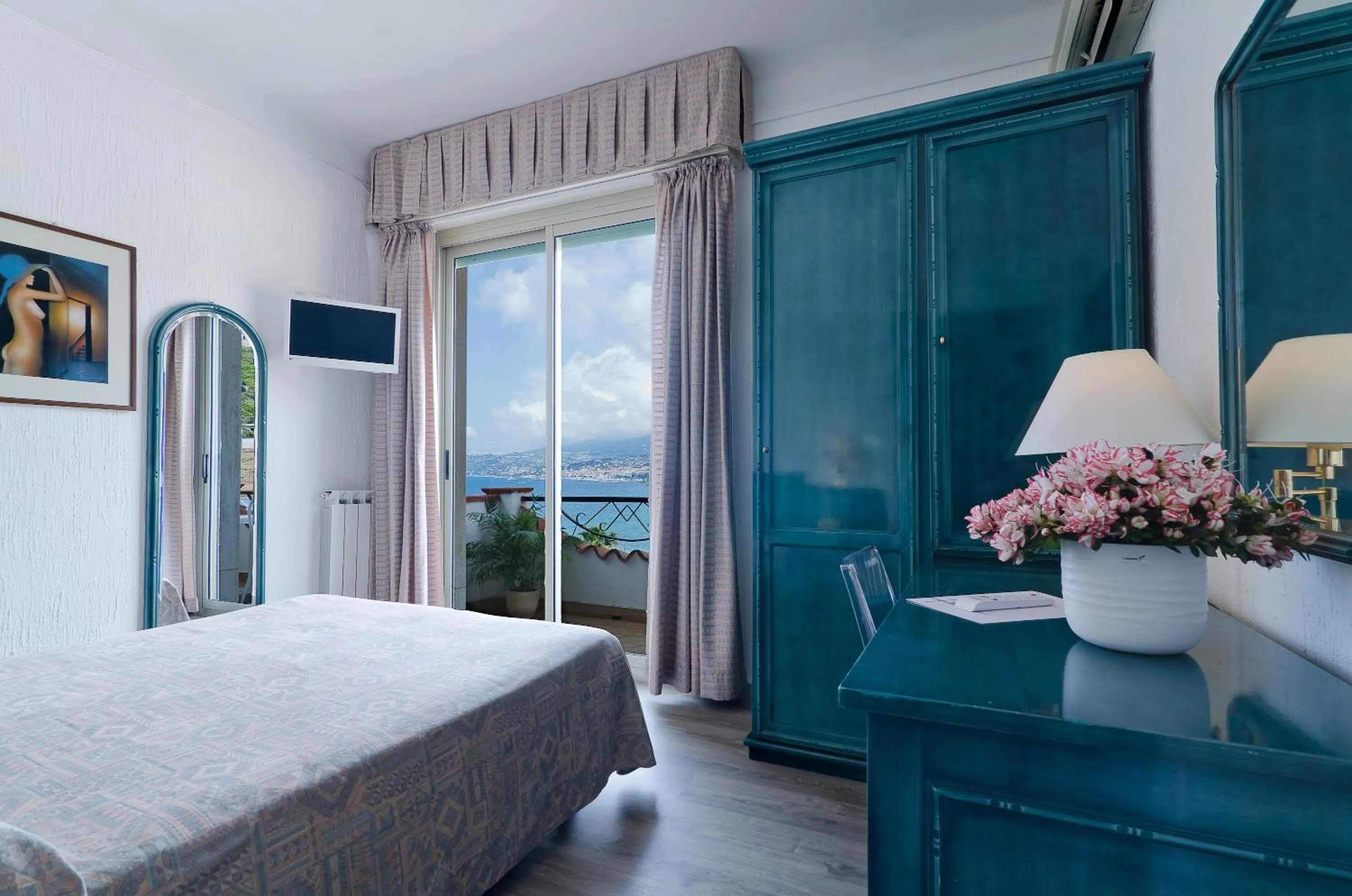 Bedroom in Hotel Ariston Montecarlo