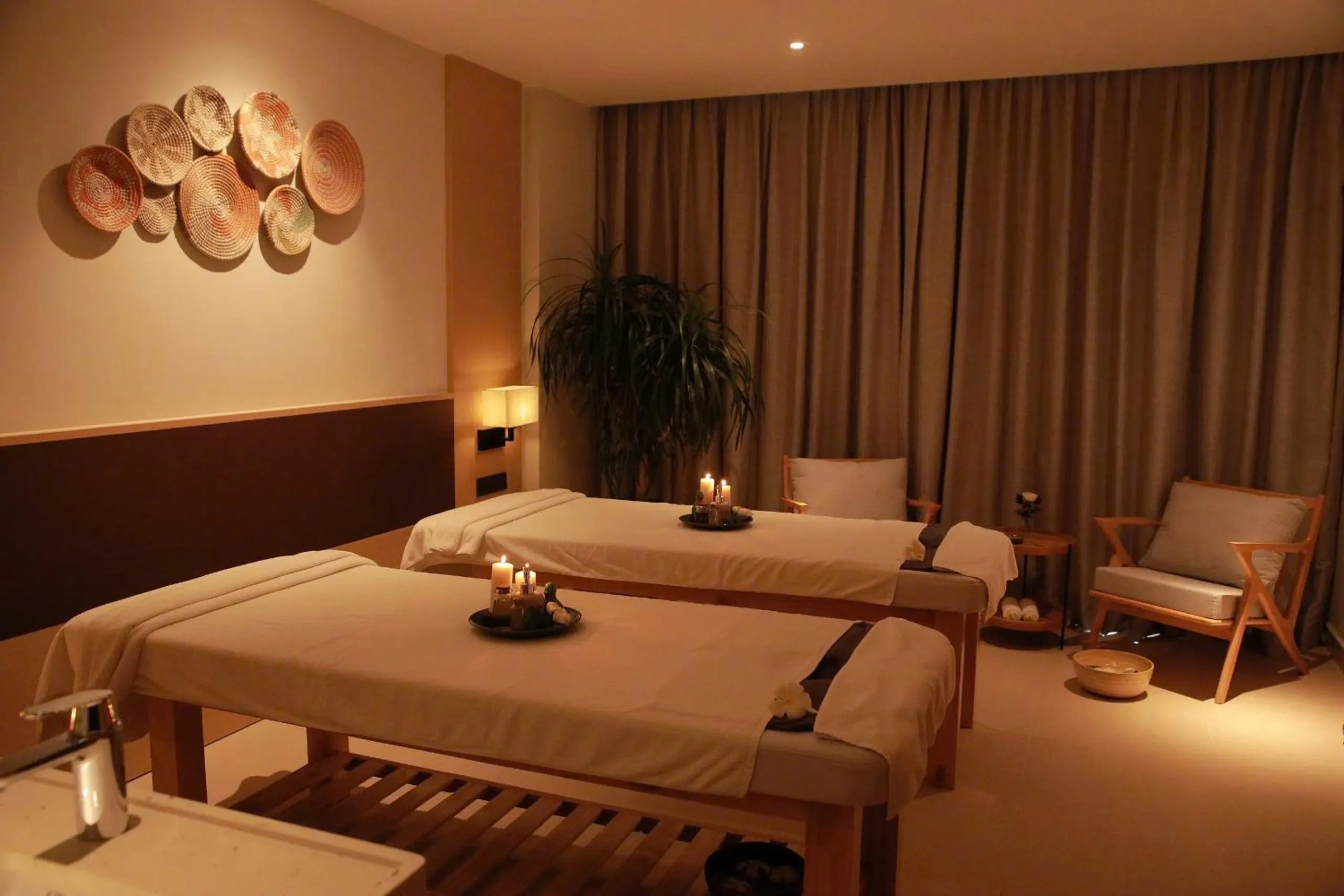 Spa and wellness centre/facilities, Bed in The Empyrean Cam Ranh Beach Resort
