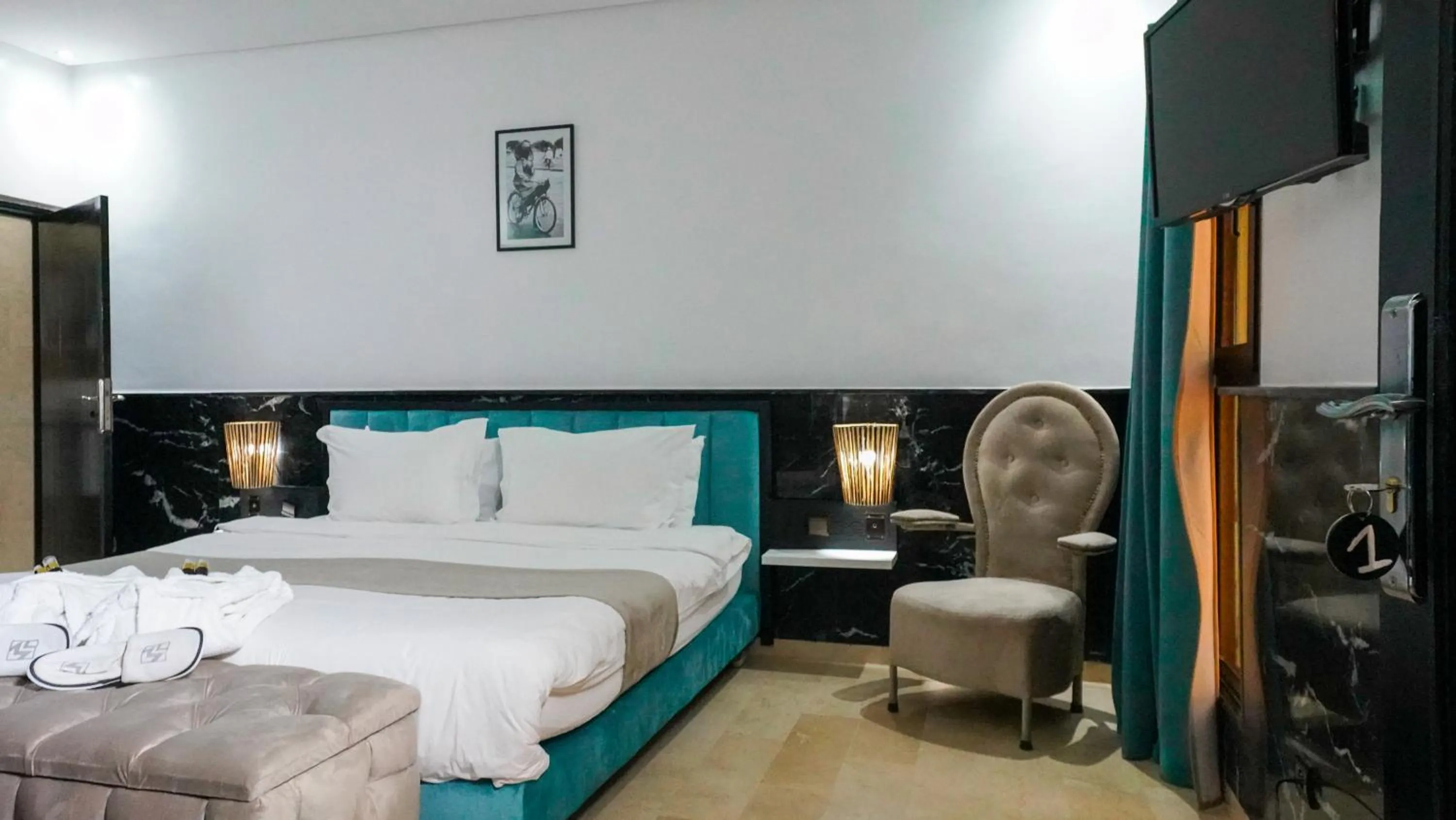 Photo of the whole room, Bed in Weedan Hôtel Marrakech