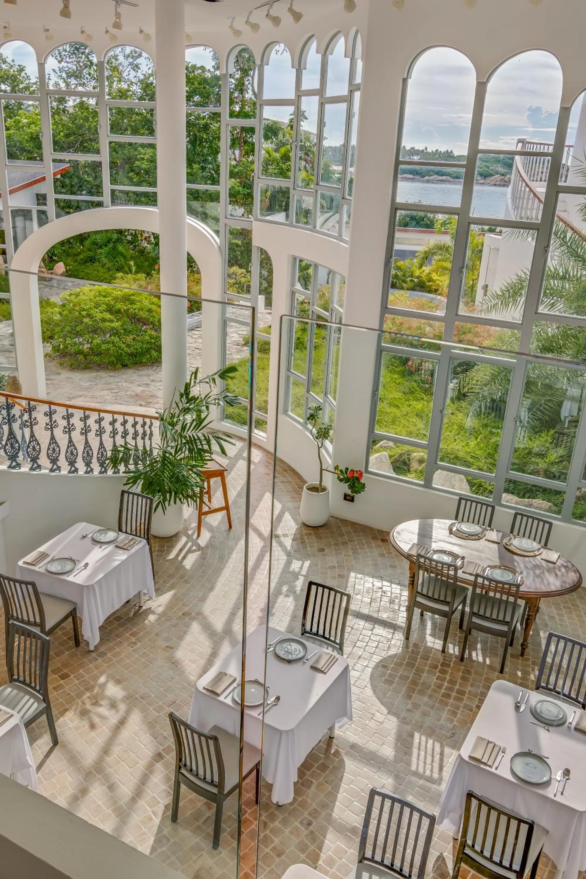 Property building in Ampersand Resort