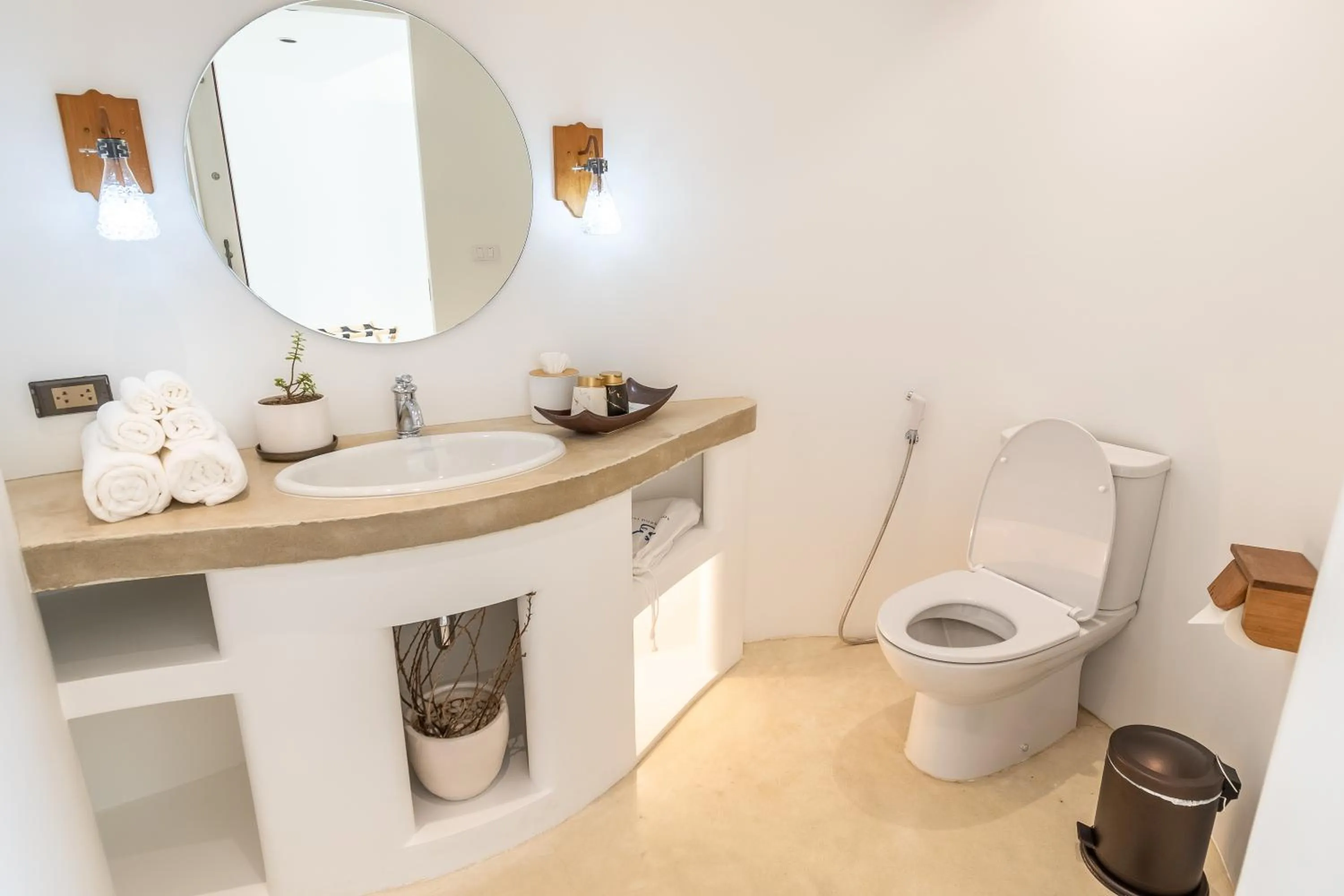 Toilet in Ampersand Resort