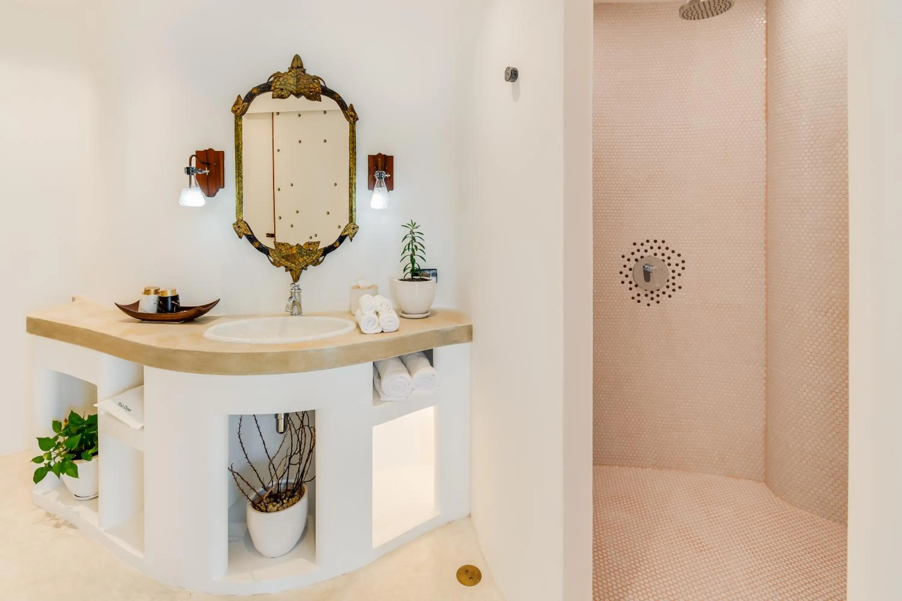 Shower in Ampersand Resort