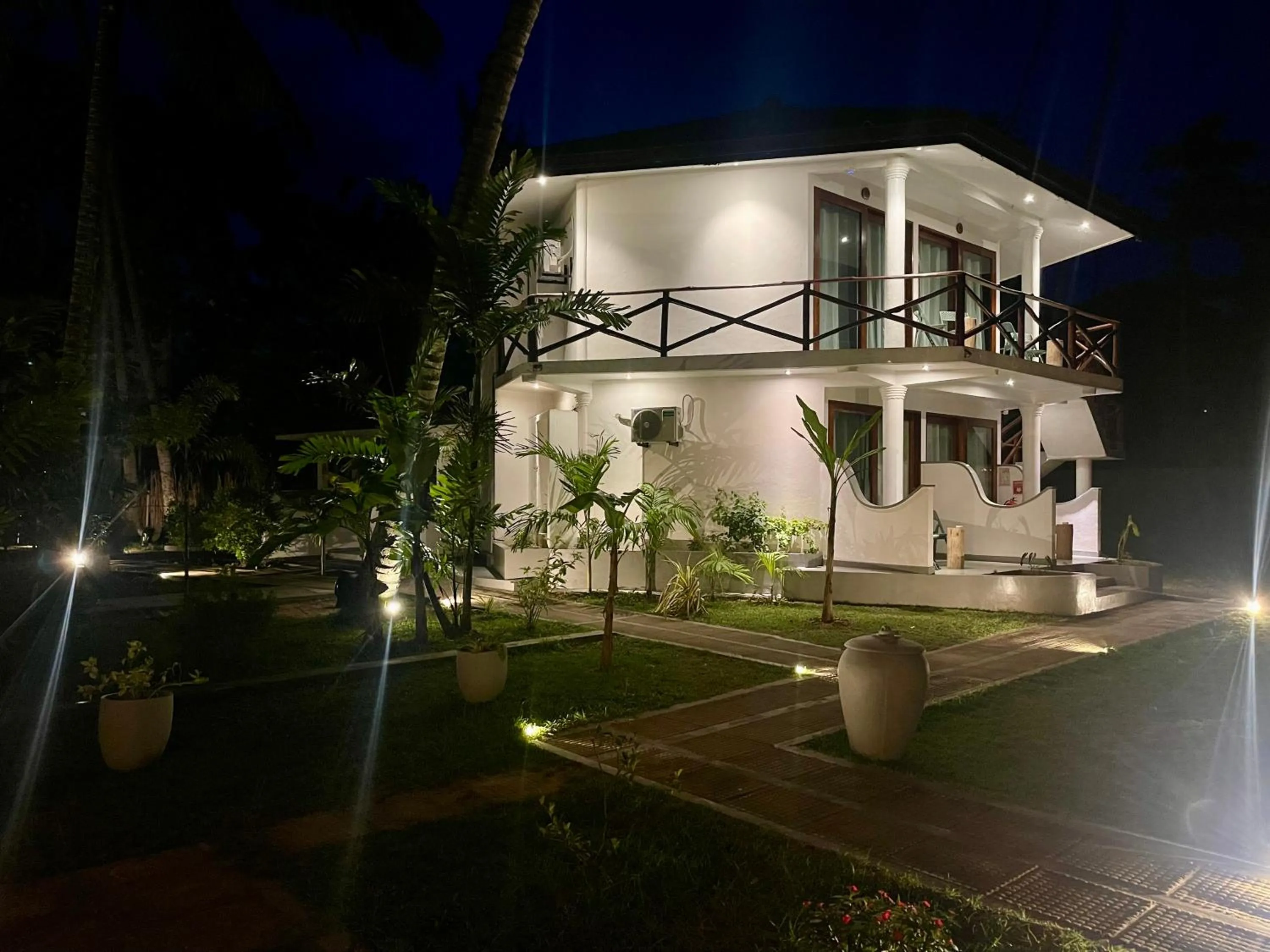 Property building in Smeralda Resorts Dikwella