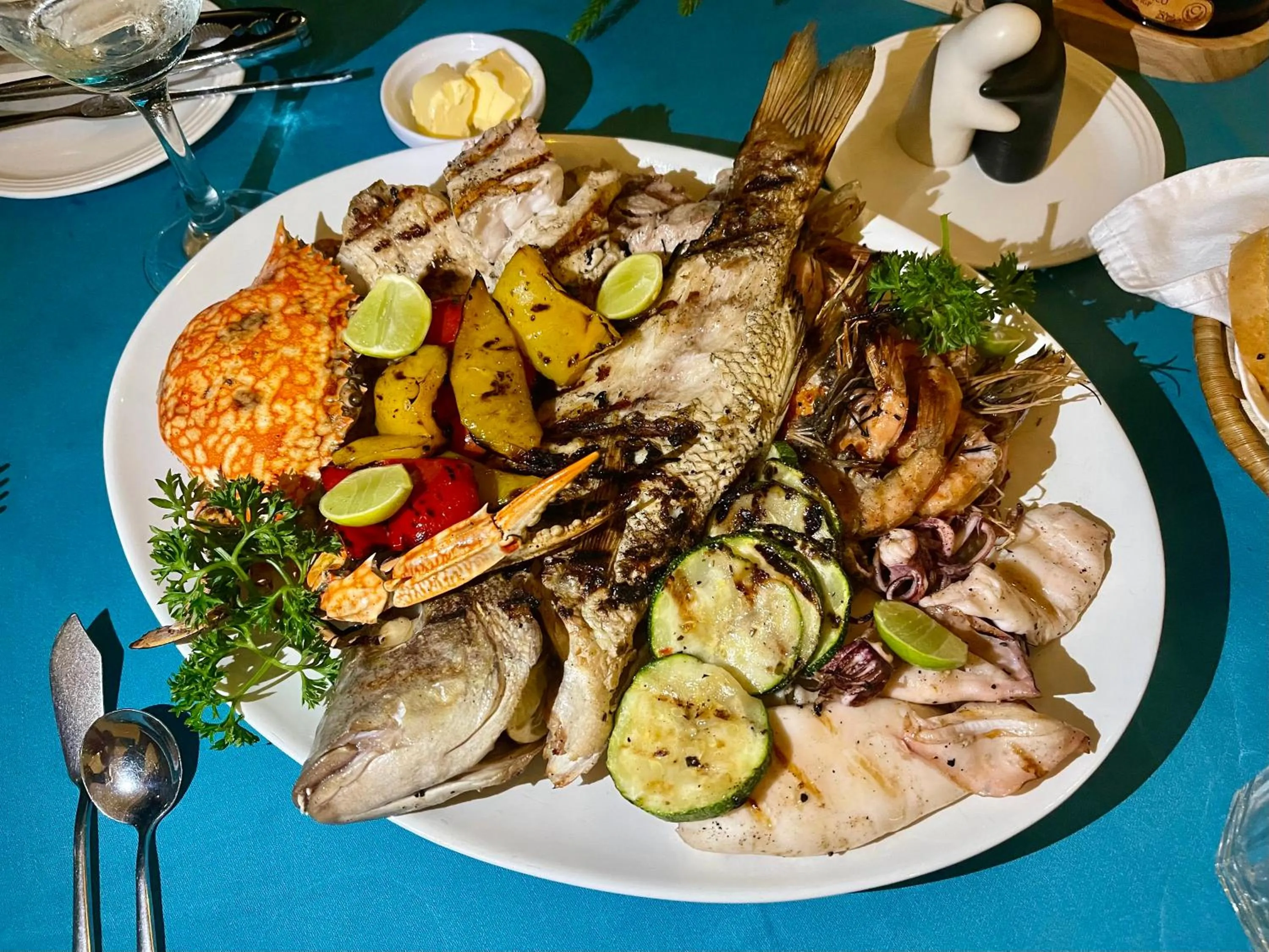 Food in Smeralda Resorts Dikwella