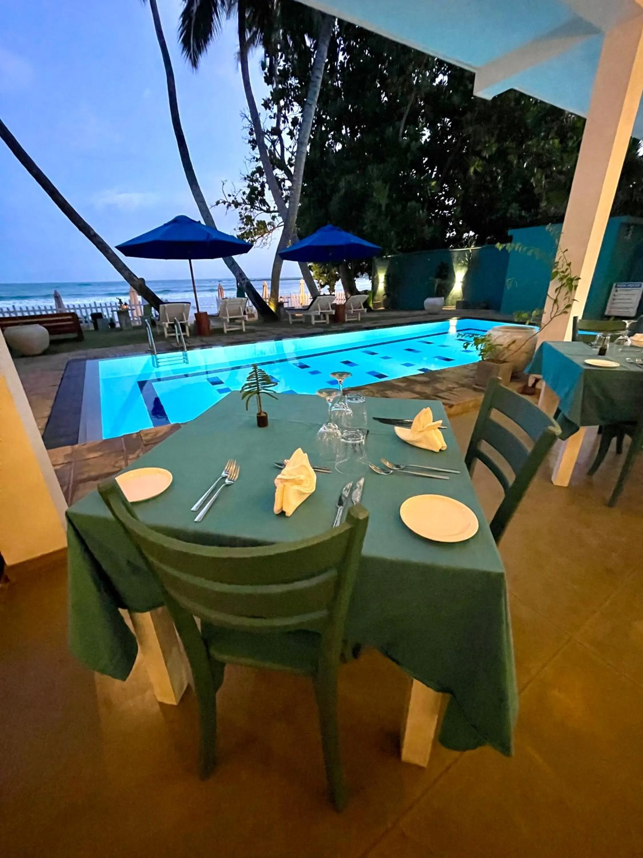 Restaurant/places to eat in Smeralda Resorts Dikwella