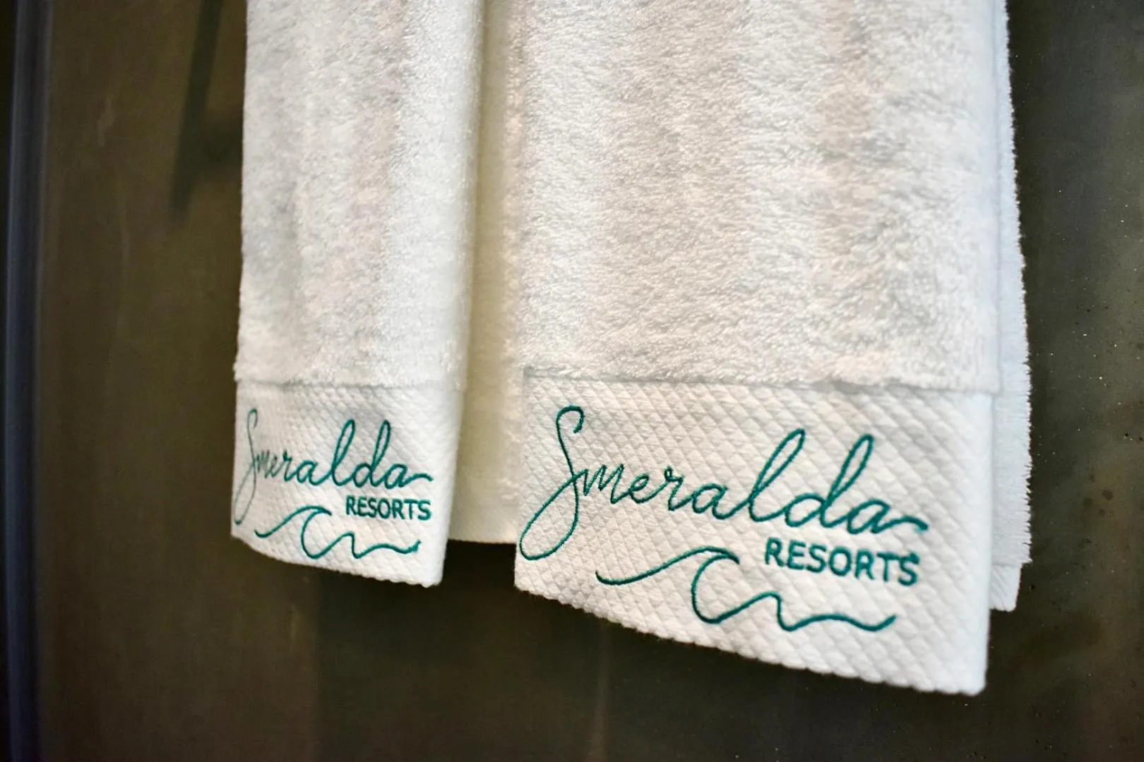 towels in Smeralda Resorts Dikwella