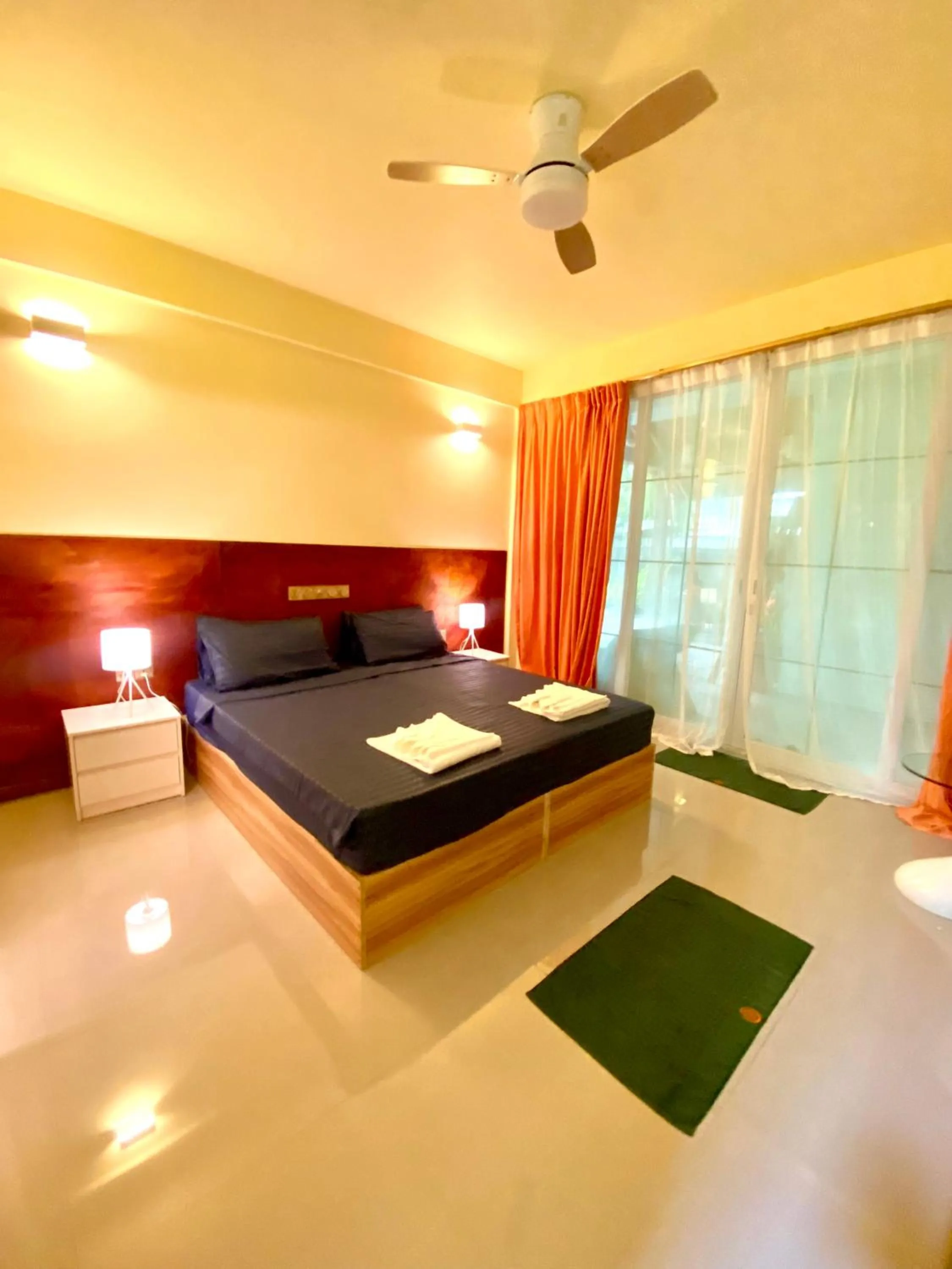 Bedroom, Bed in Sands Grand