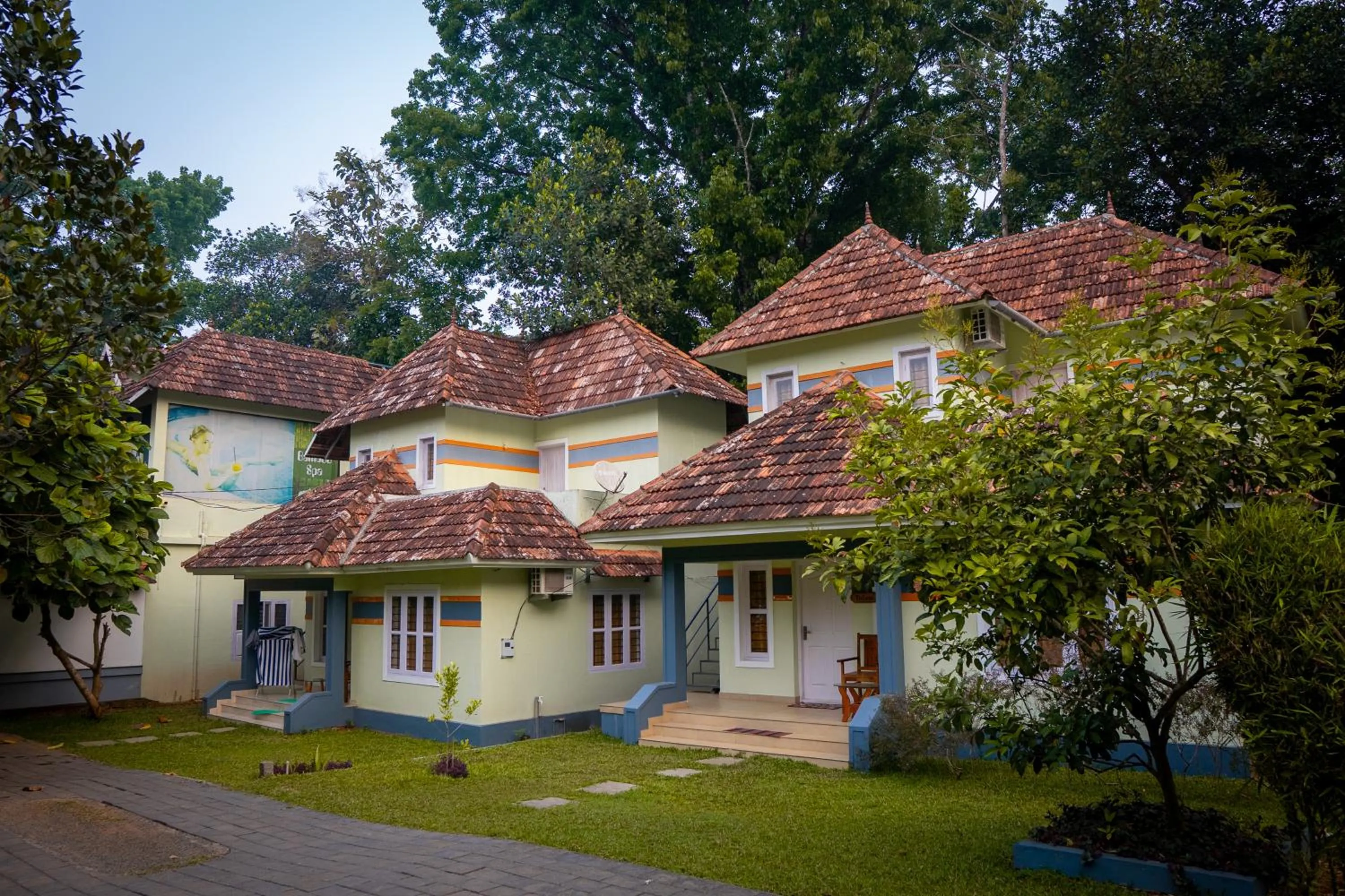 Property building in Vajra Ayurveda and Yoga Retreat