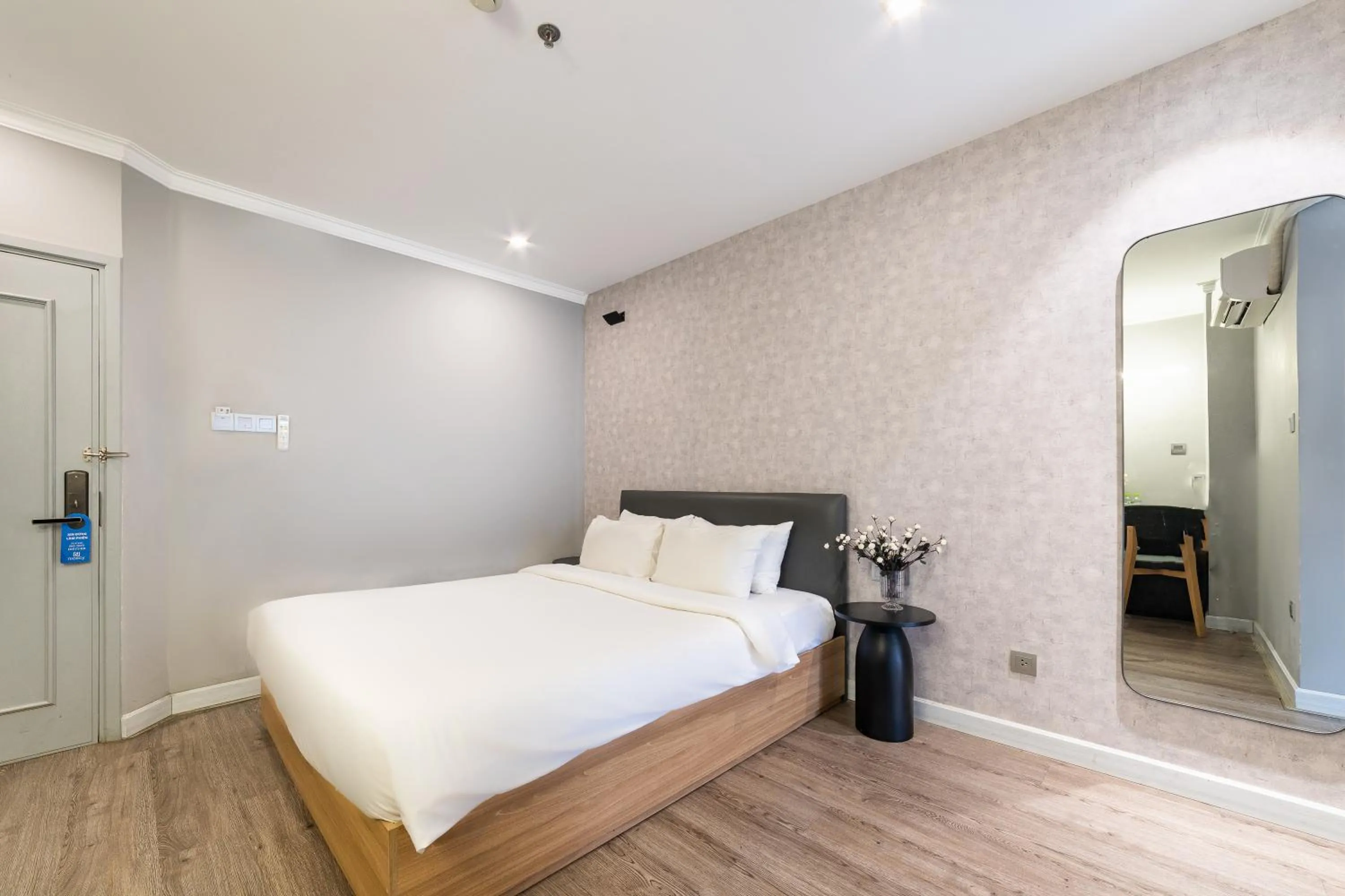 Bed in The Hotel Nicecy