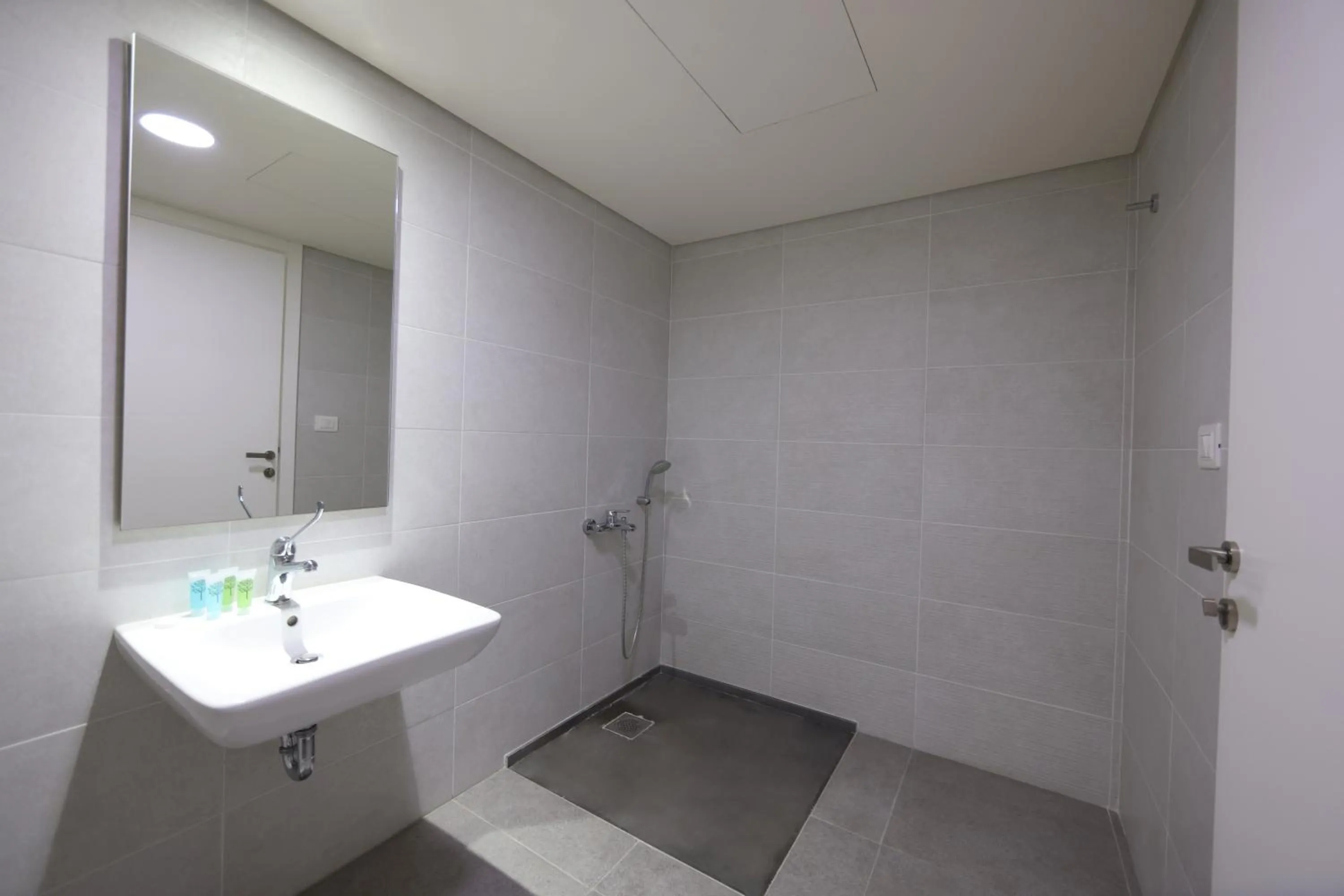 Bathroom in Majestic Byblos Grand Hotel