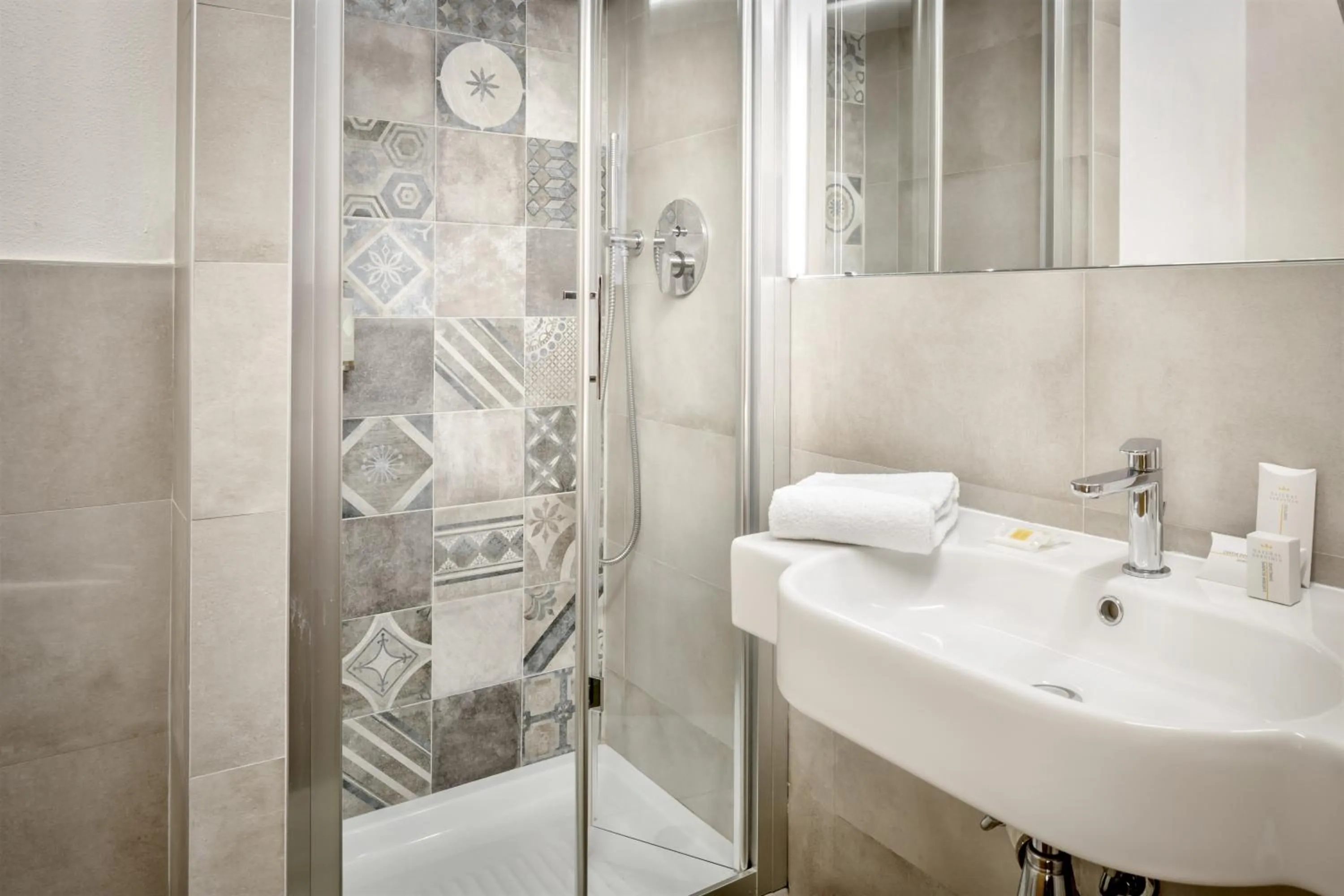 Bathroom in Hotel Italia