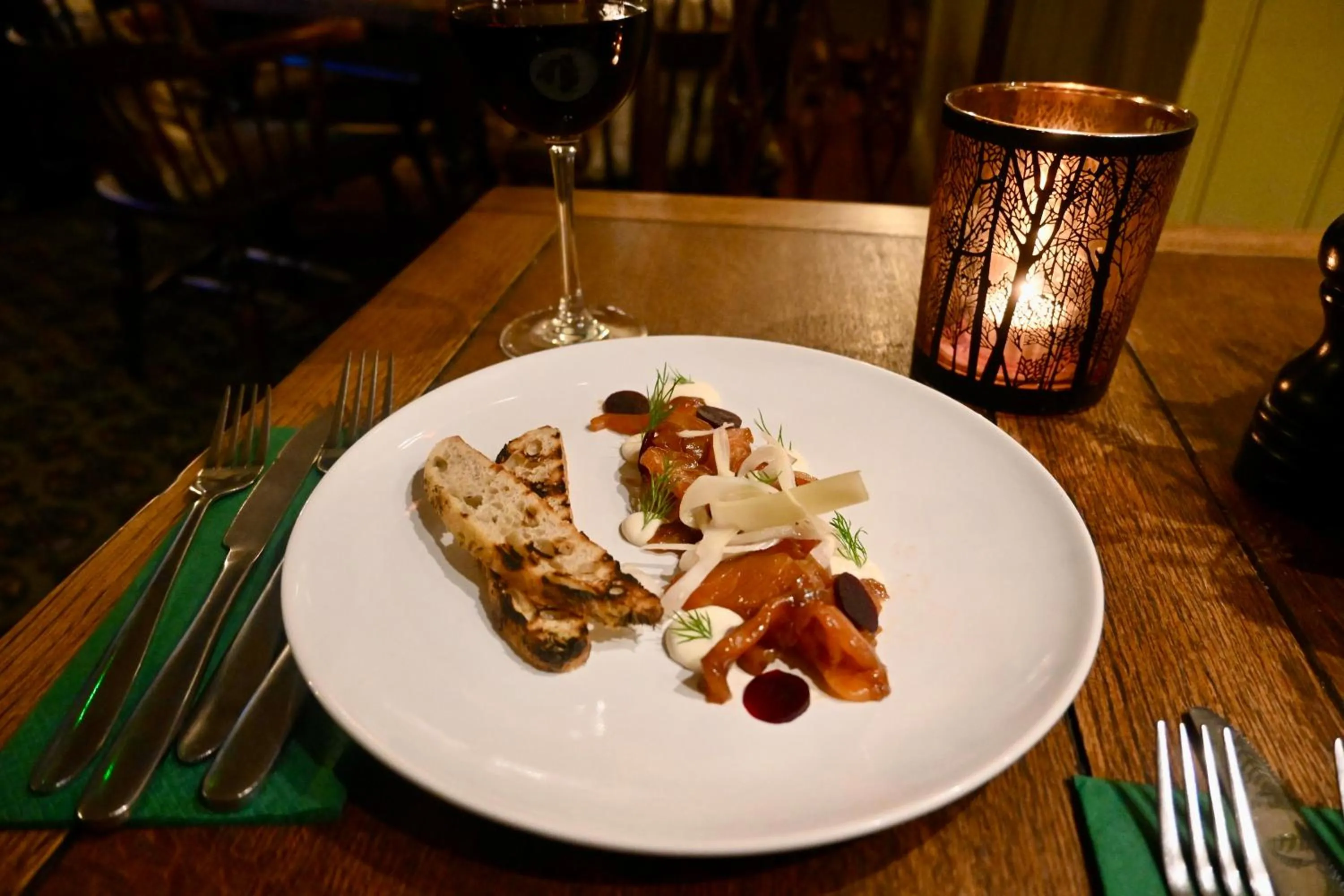 Restaurant/places to eat in The Duke on The Test