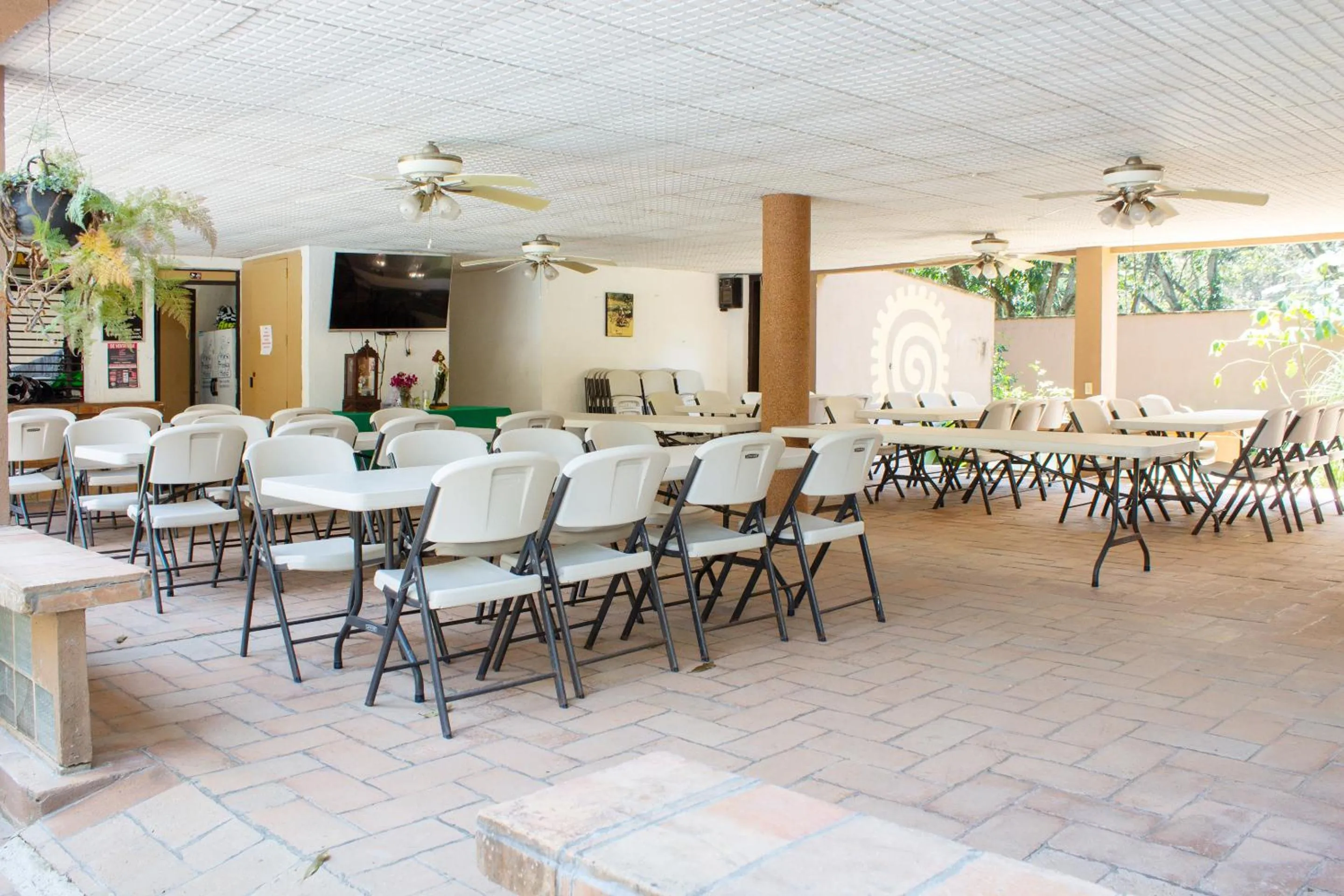 Business facilities, Restaurant/Places to Eat in Cotlamani Hotel Aventura