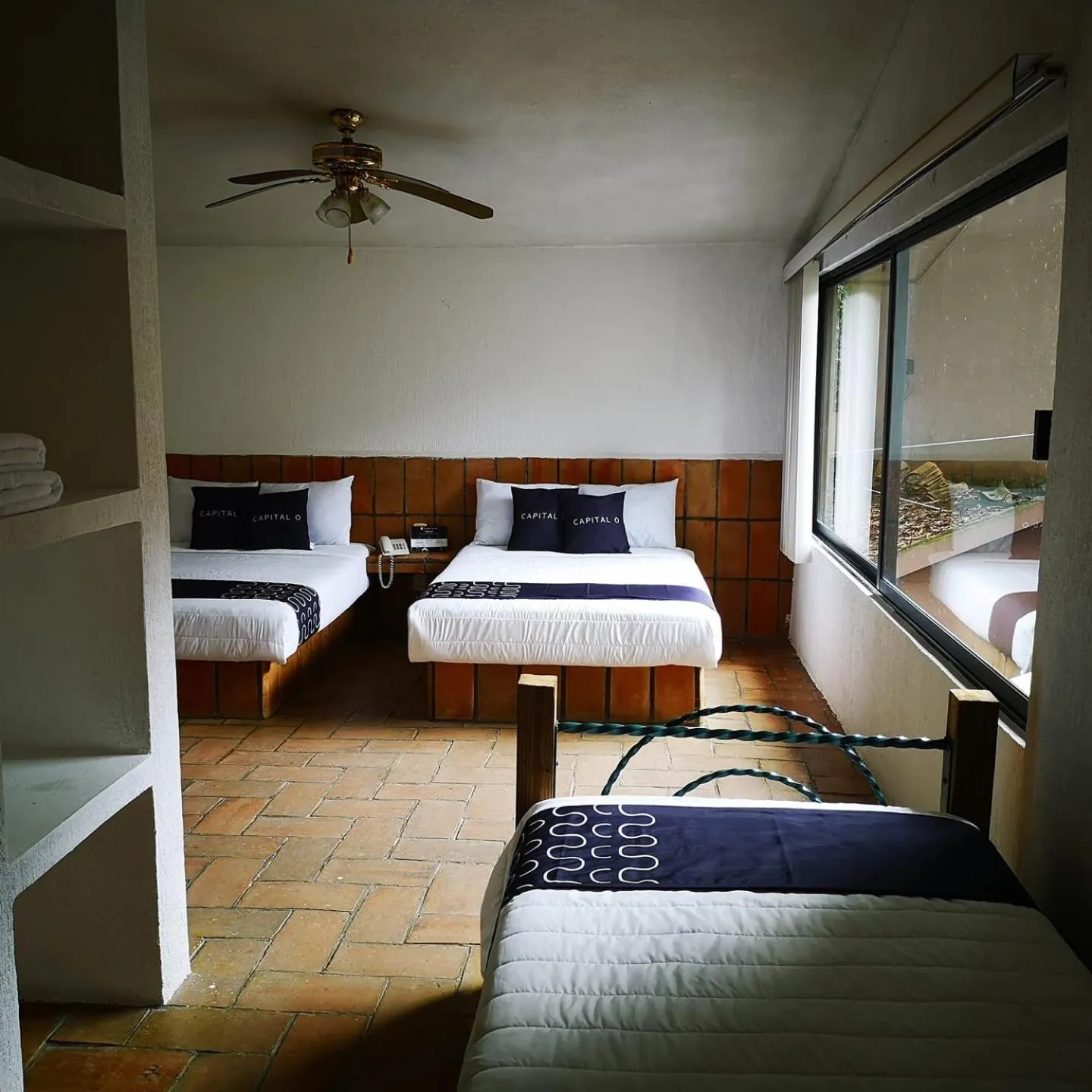 Property building, Bed in Cotlamani Hotel Aventura