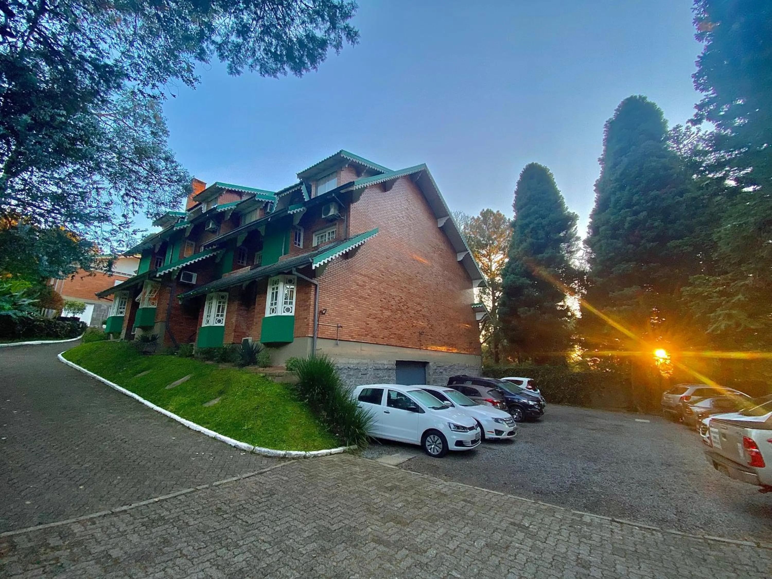 Parking in Hotel Pousada Ald' Mama