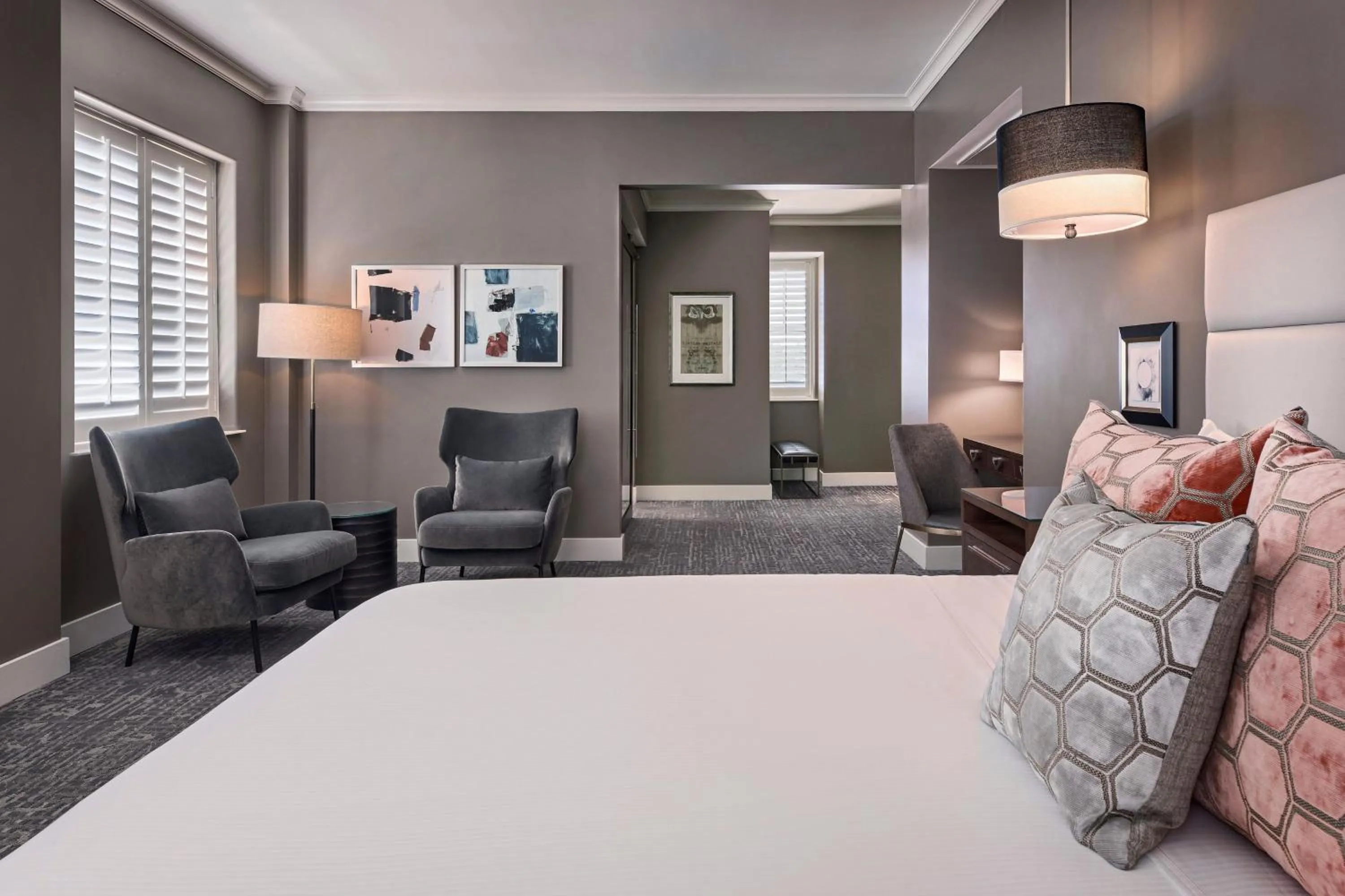 Photo of the whole room, Bed in Ambassador Hotel Oklahoma City, Autograph Collection