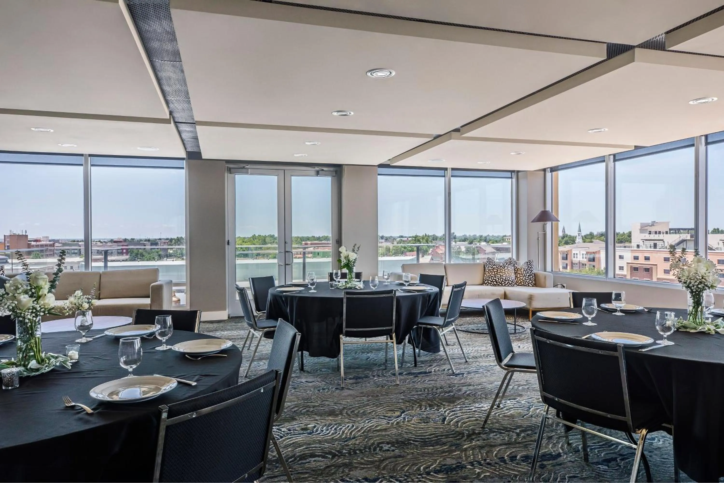 Meeting/conference room in Ambassador Hotel Oklahoma City, Autograph Collection