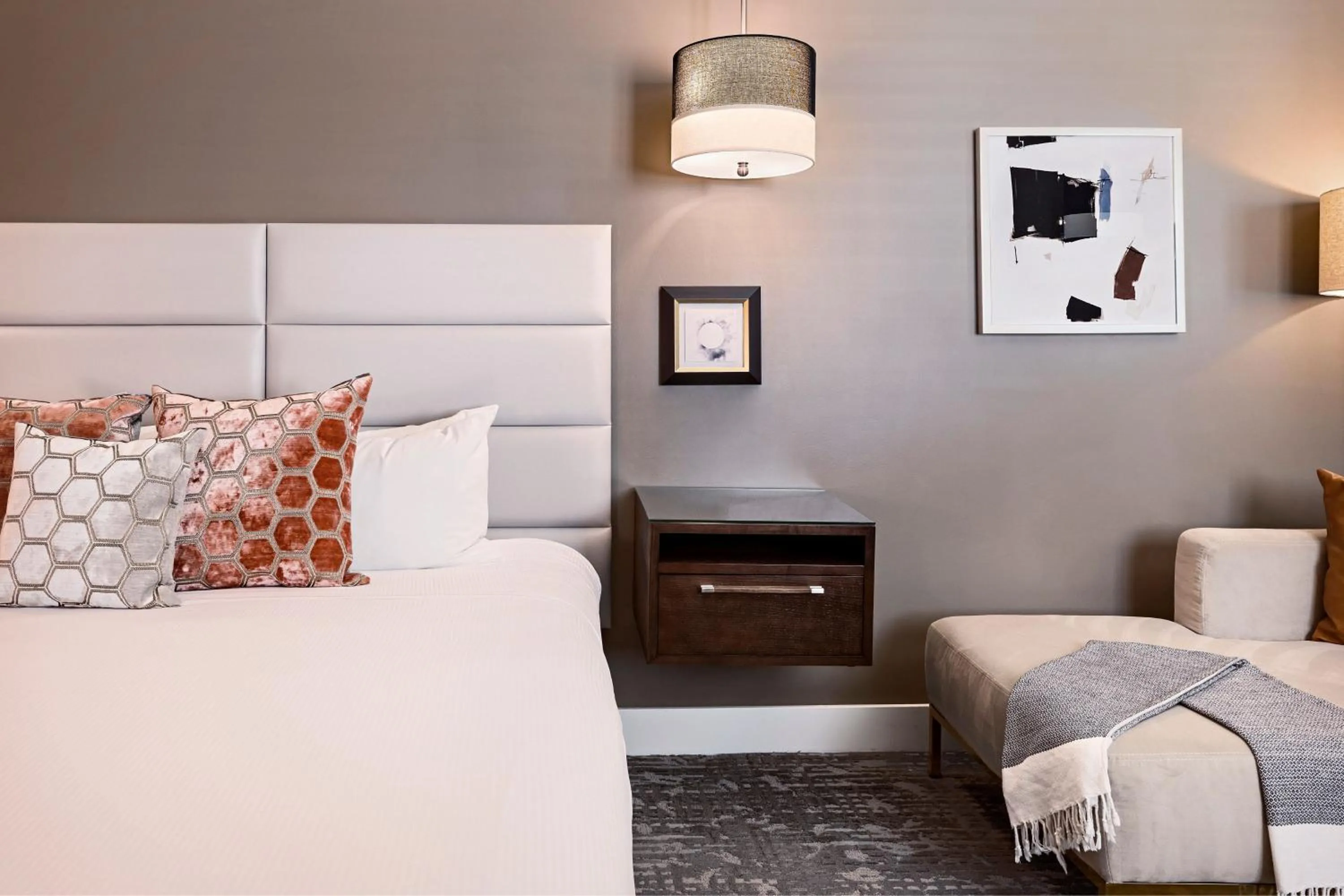 Photo of the whole room, Bed in Ambassador Hotel Oklahoma City, Autograph Collection