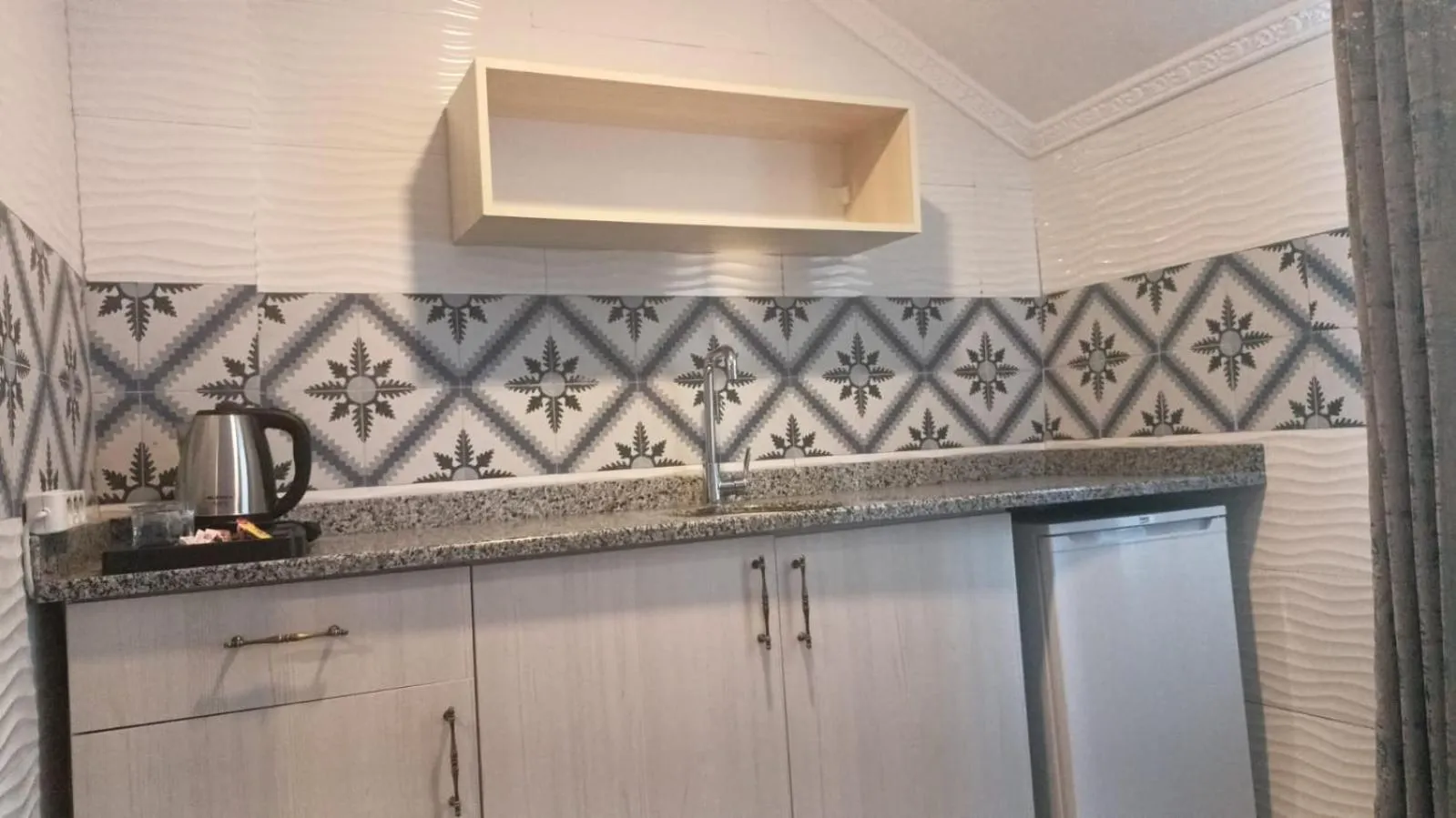 kitchen in Castle Light Boutique