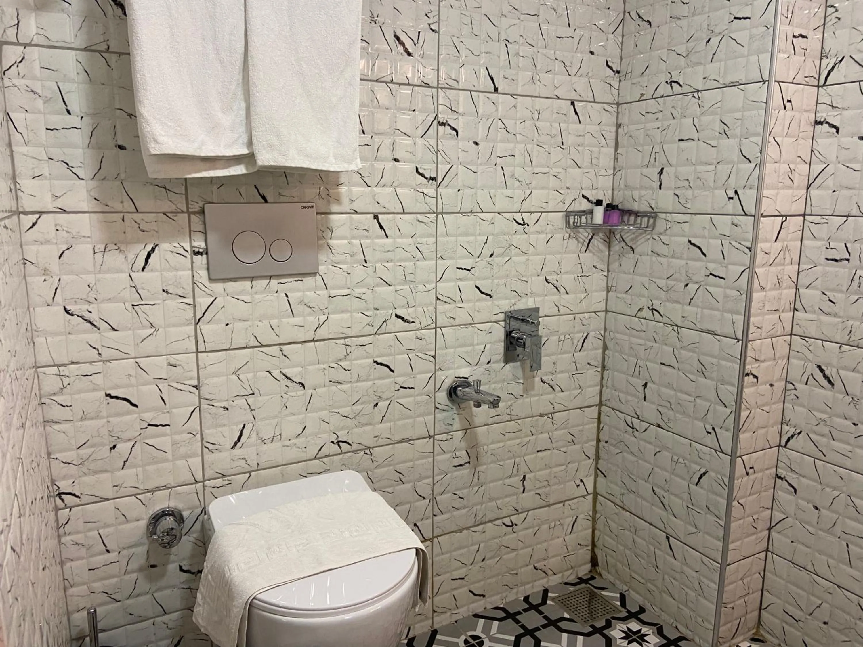 Bathroom in Castle Light Boutique