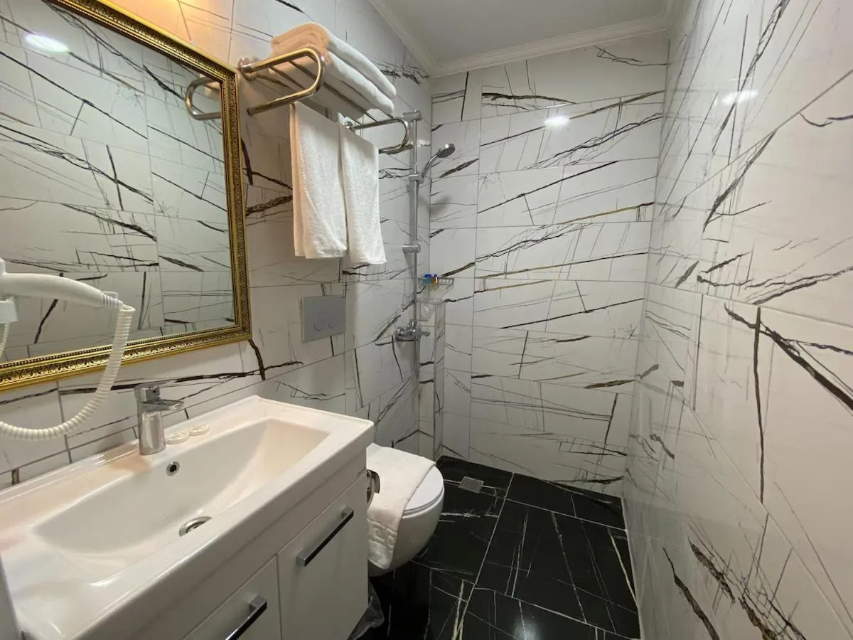 Castle Light Boutique