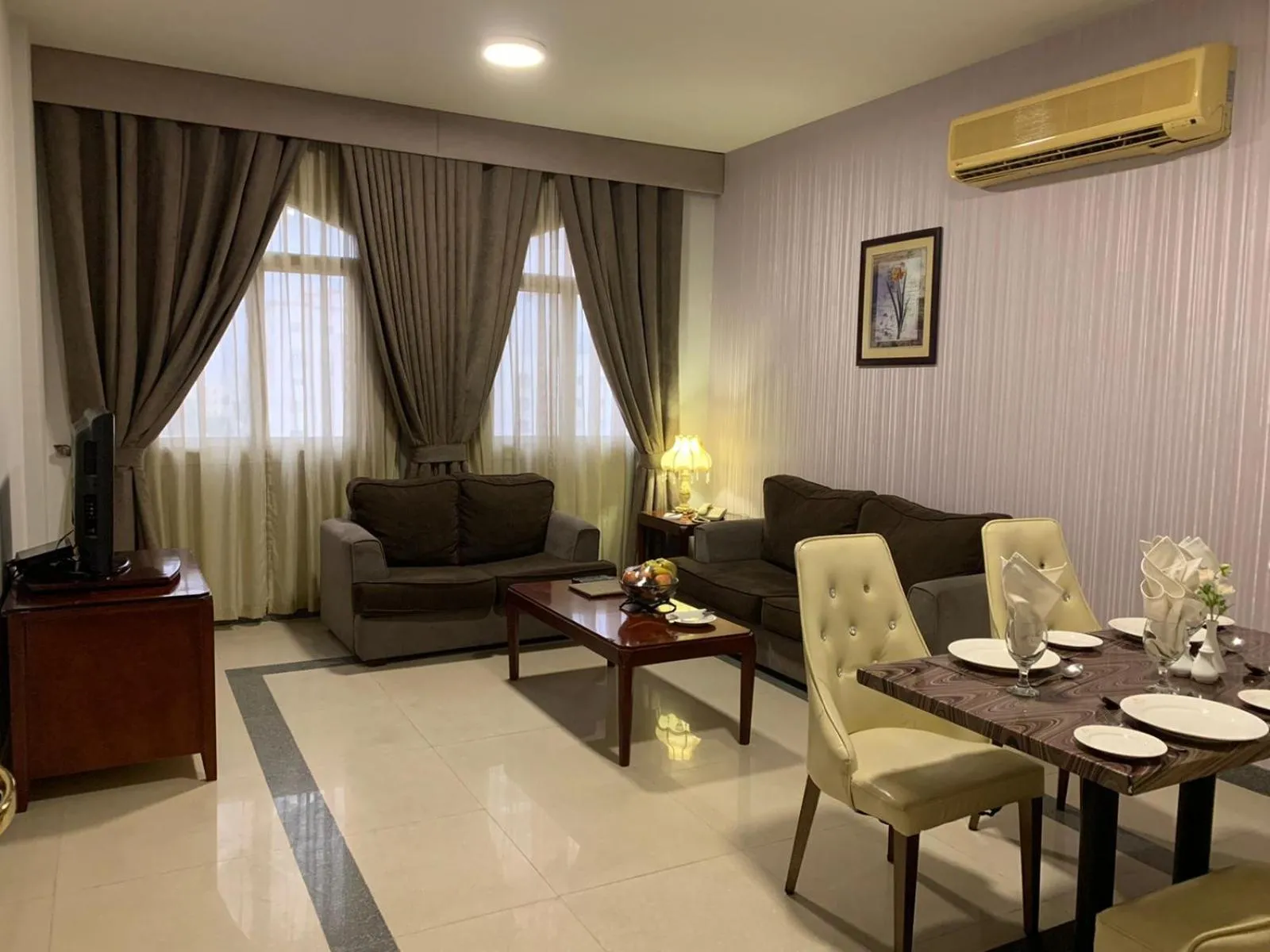 WANASA CONTINENTAL HOTEL