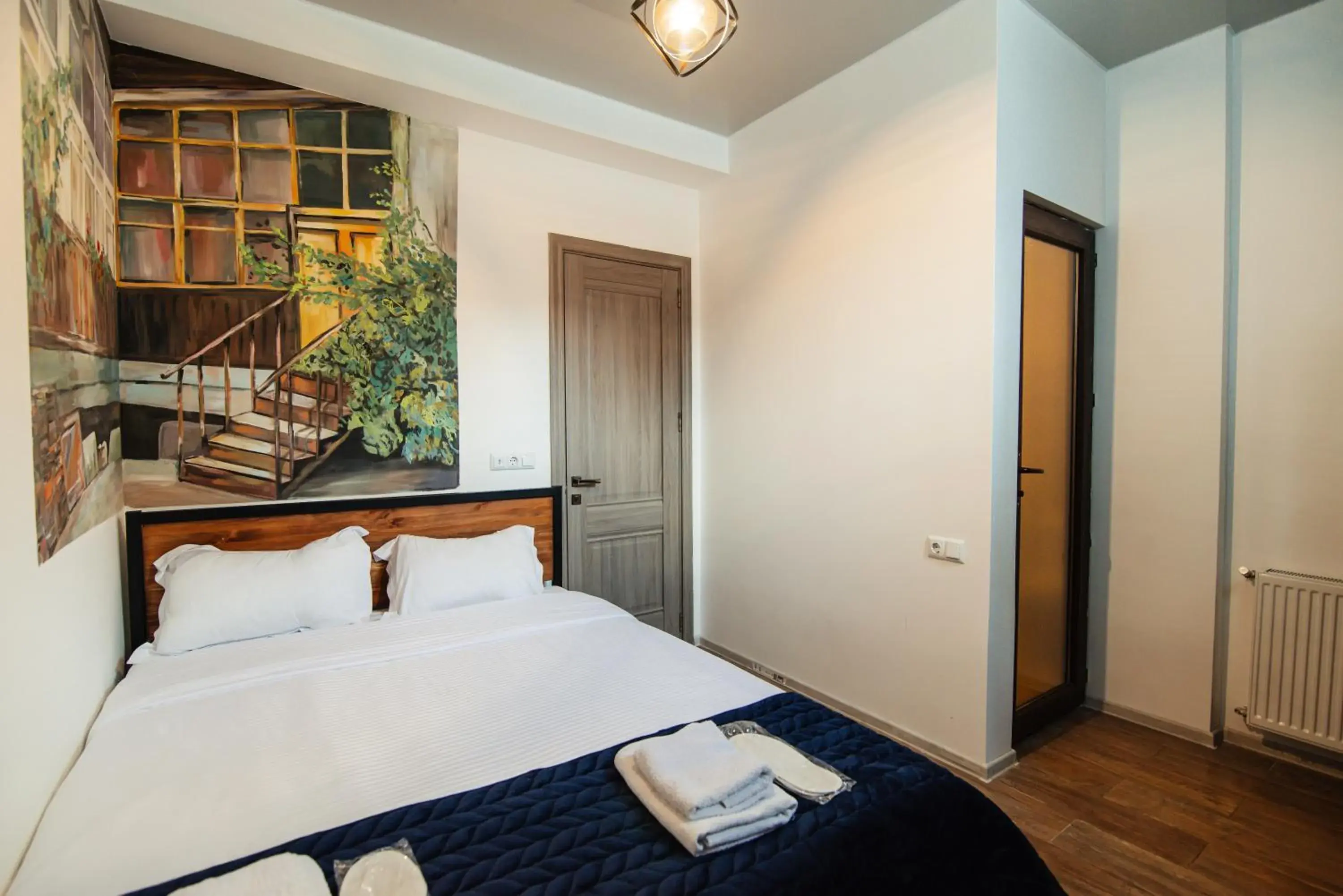 Budget Double Room in Hotel Boutique George Budget Double Room in Hotel Boutique George