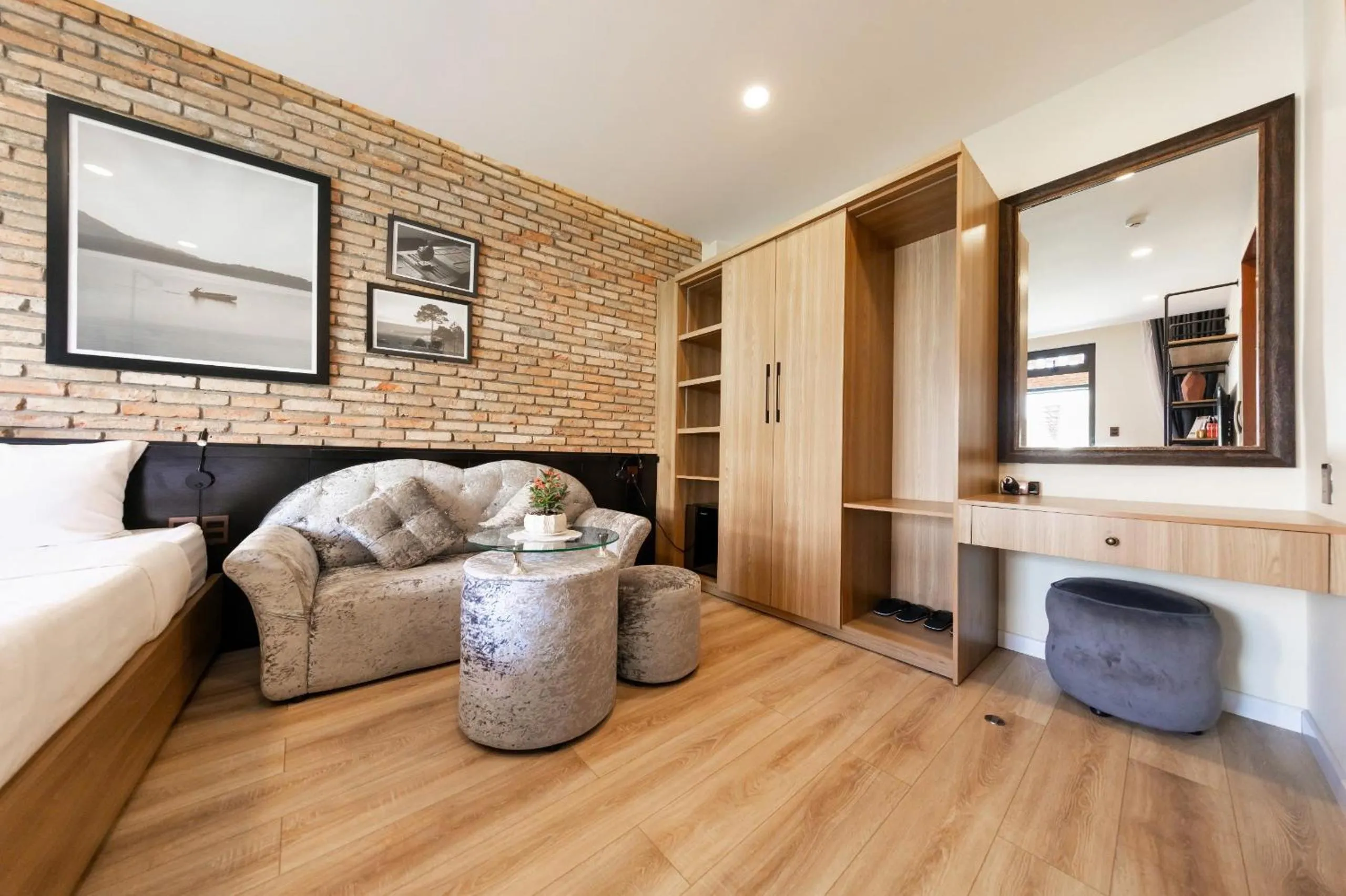Photo of the whole room in The Brick Home dalat