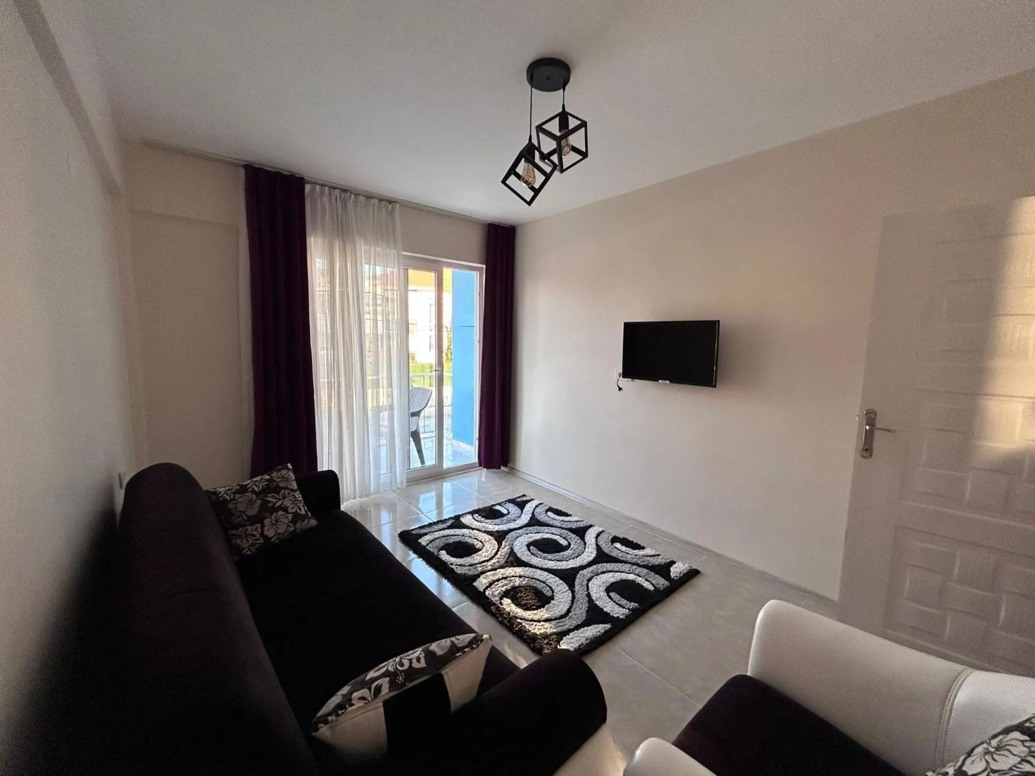 TV and multimedia, Bed in The Titanic House