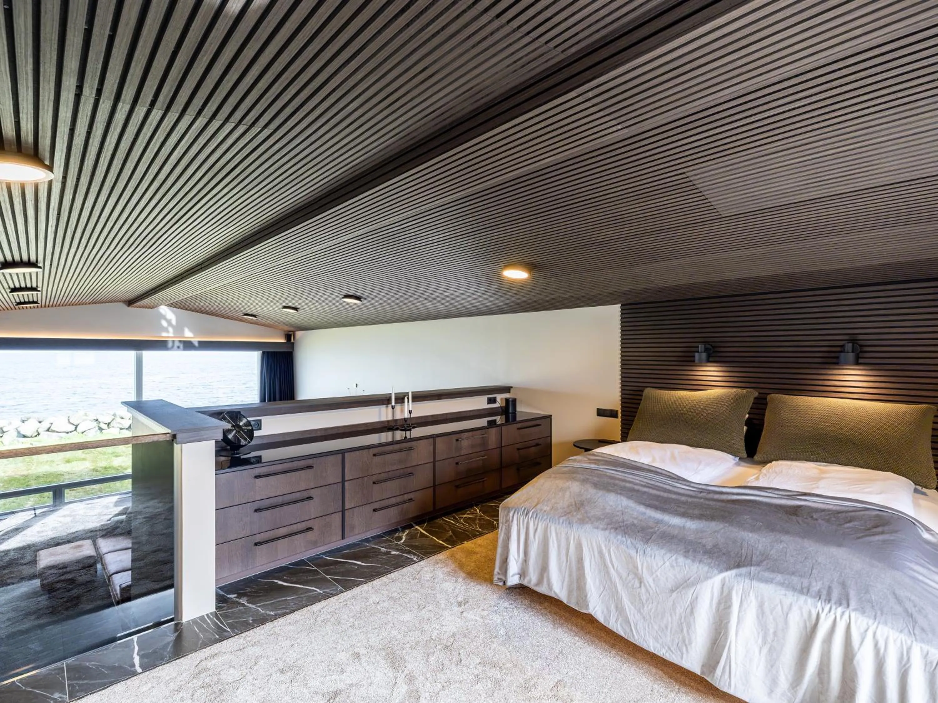 Bed in Bay View Apartments