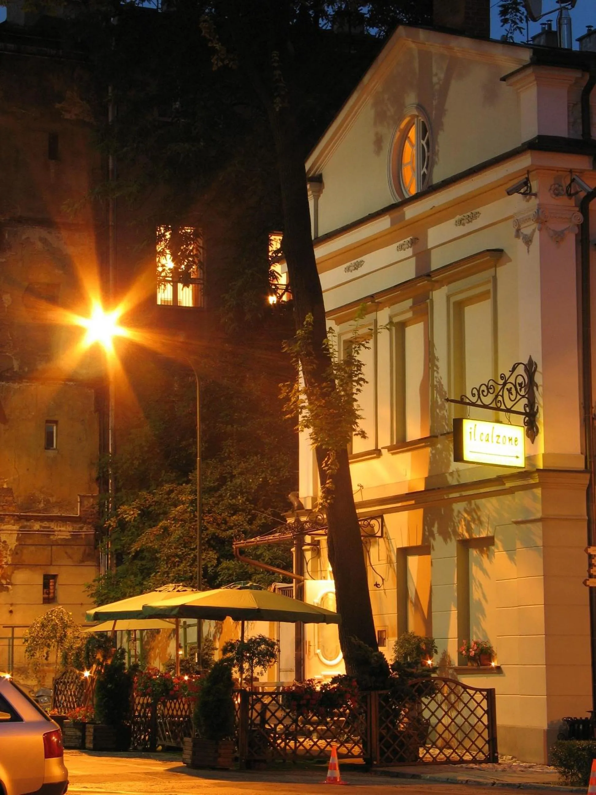 Property building in Dom Pugetów