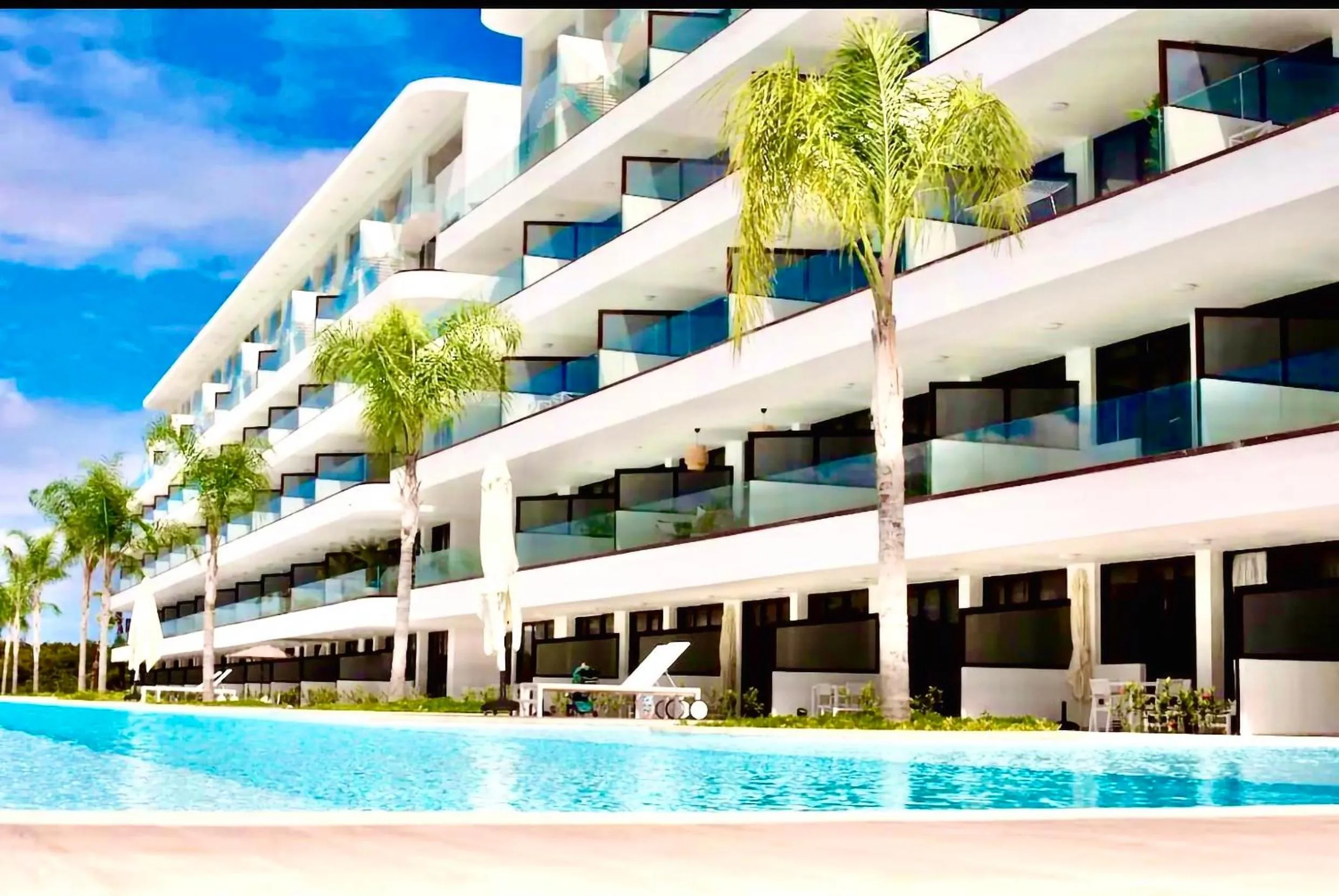 Swimming pool in Luxury Apartment With Pool And Golf View