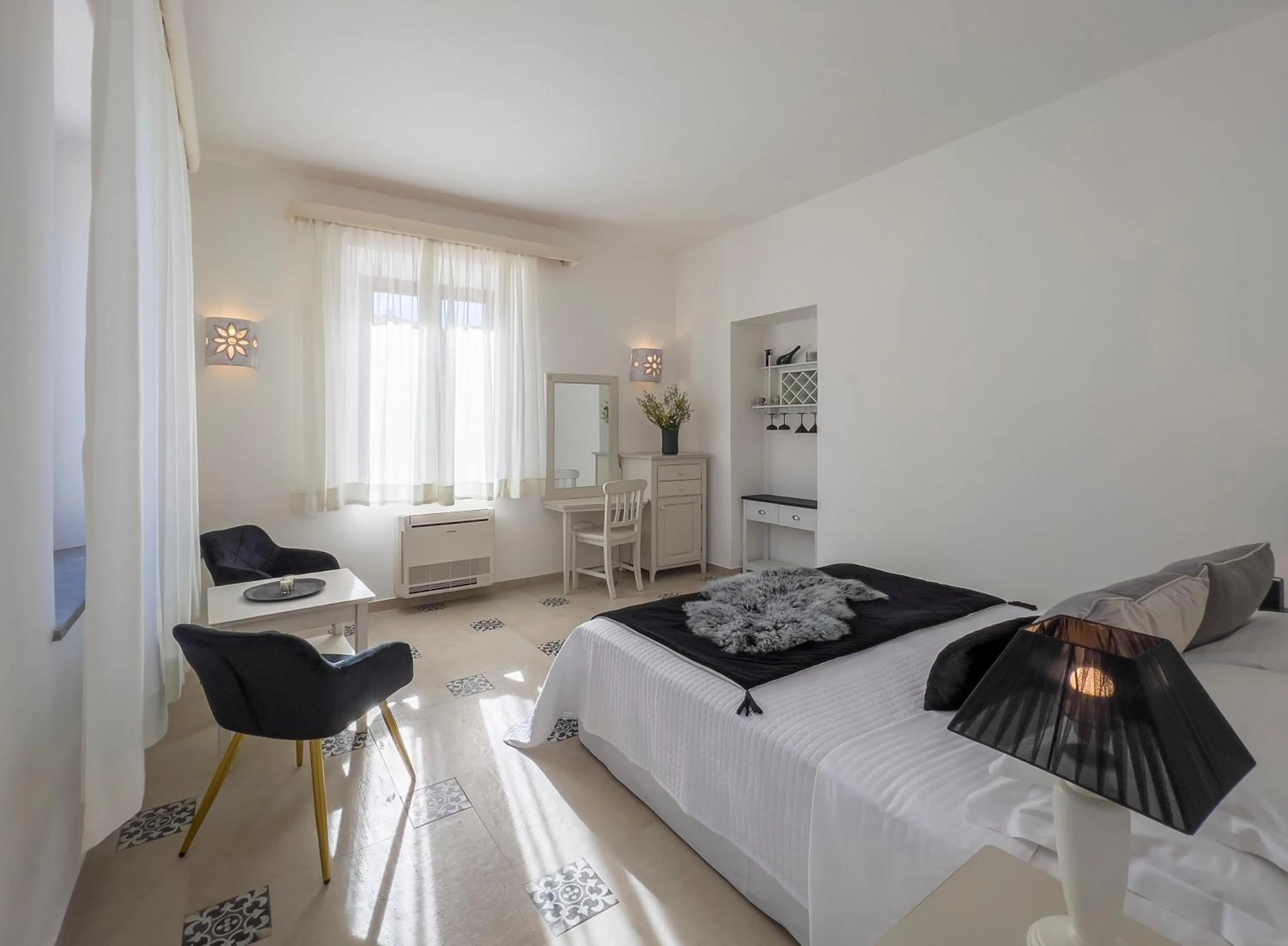 Bed in Villa Cavalieri Country Hotel