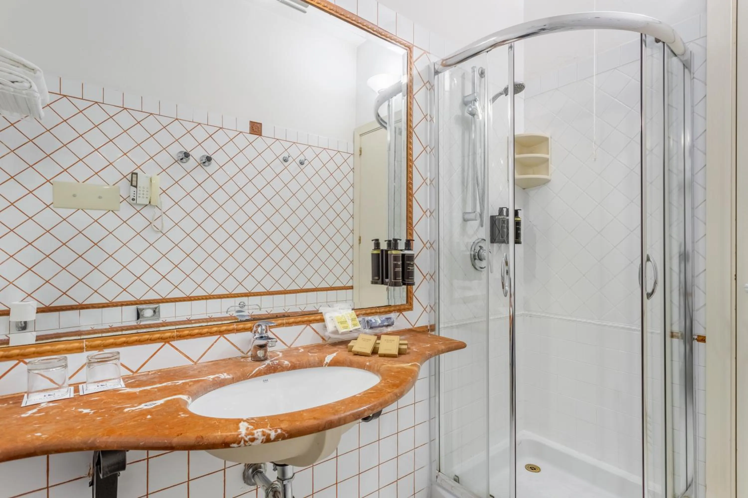 Bathroom in Eurostars Centrale Palace Hotel