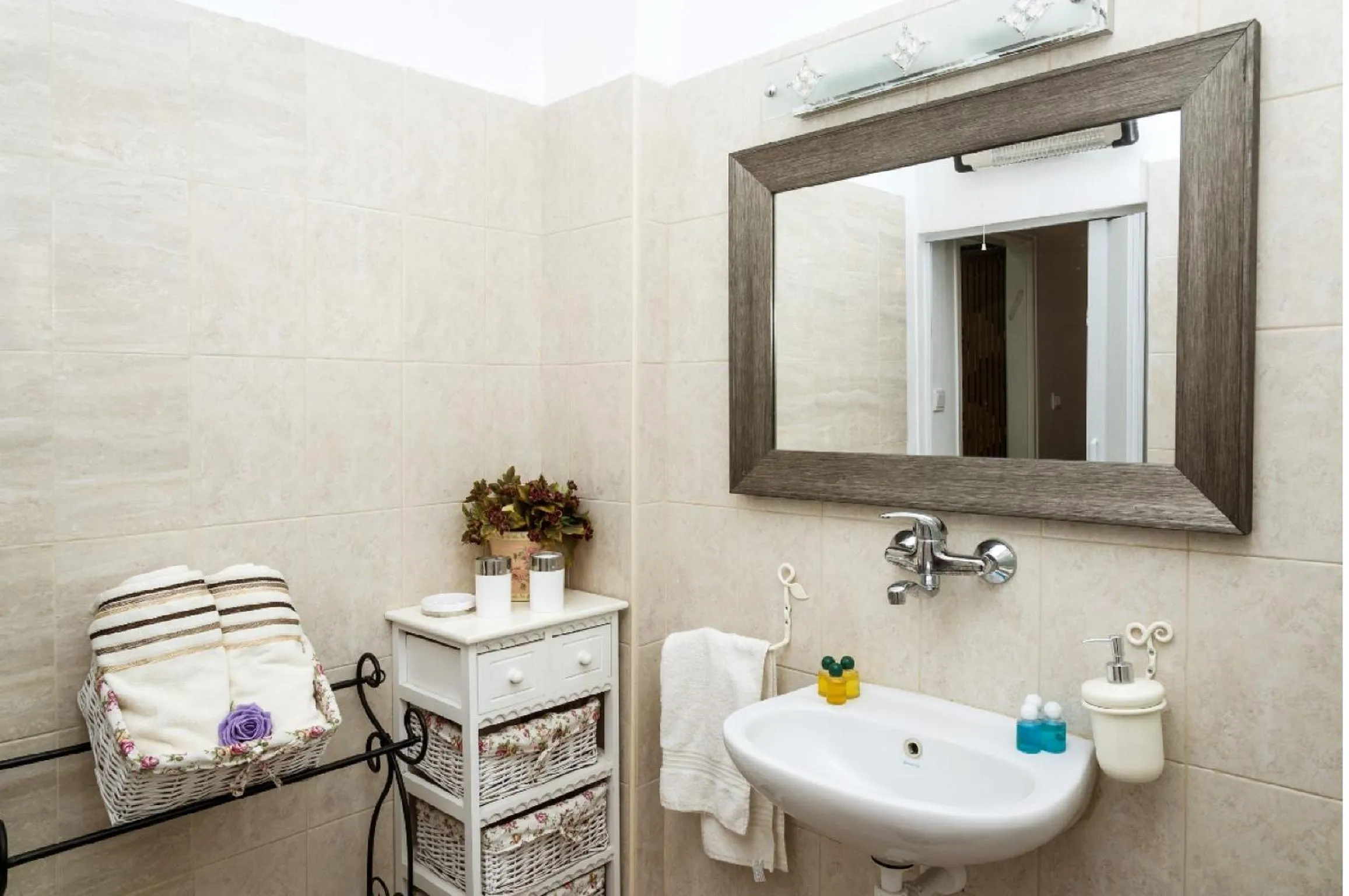 Bathroom in Magic Touch