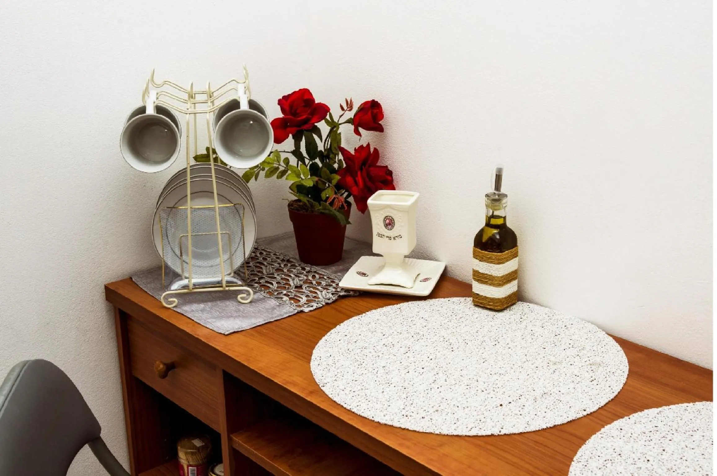 Coffee/tea facilities in Magic Touch