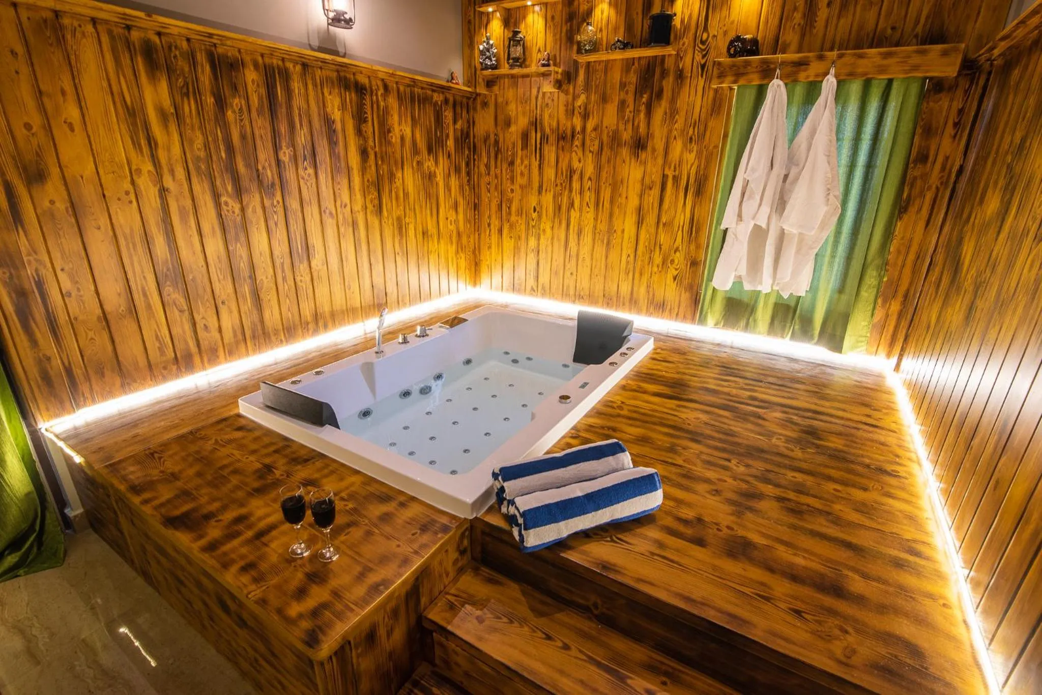 Spa and wellness centre/facilities in Cheerful 2-bedroom near Auro Beach