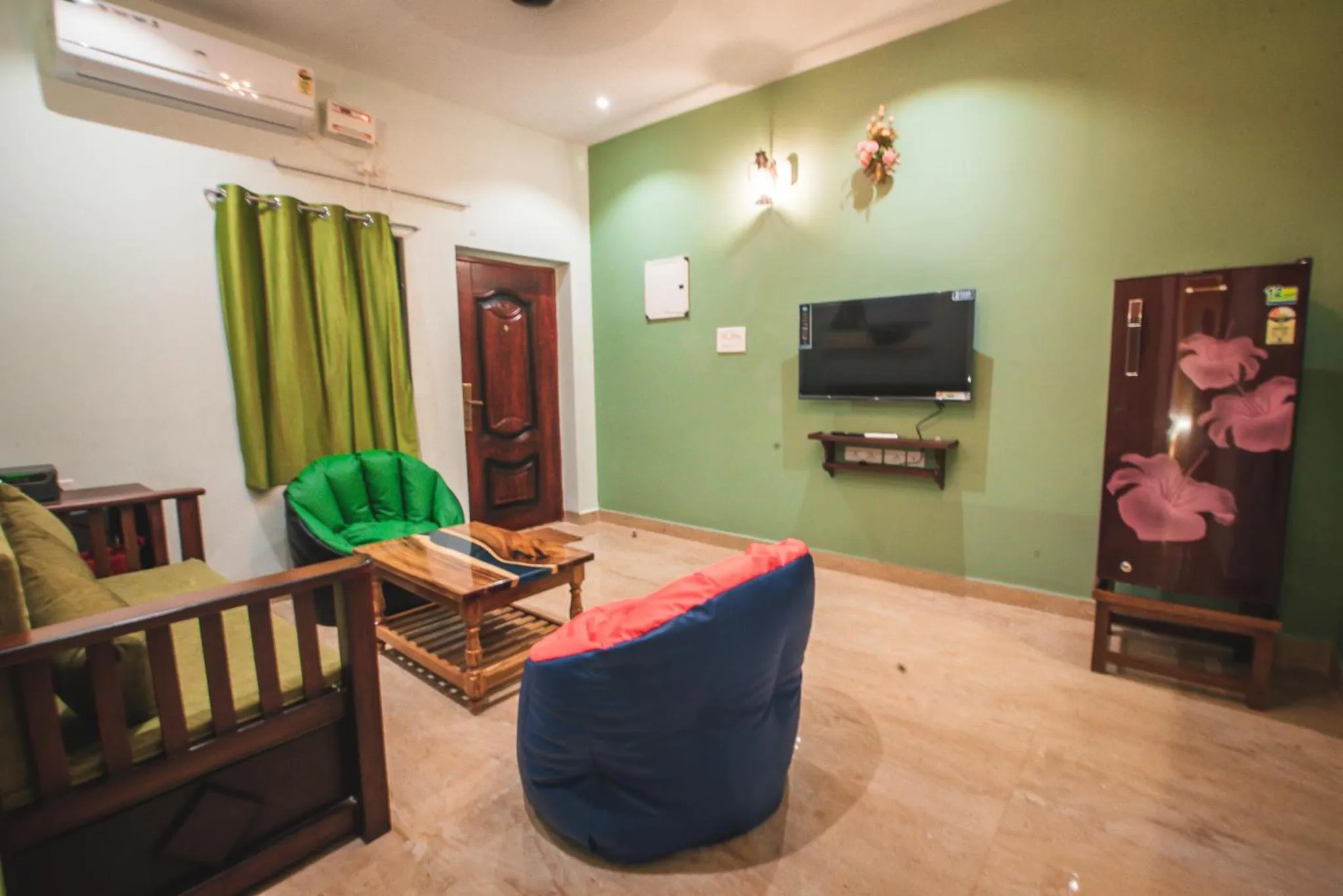 Living room in Cheerful 2-bedroom near Auro Beach