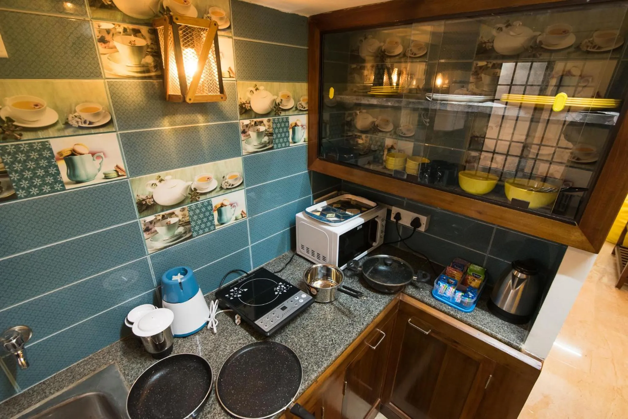 Coffee/tea facilities in Cheerful 2-bedroom near Auro Beach