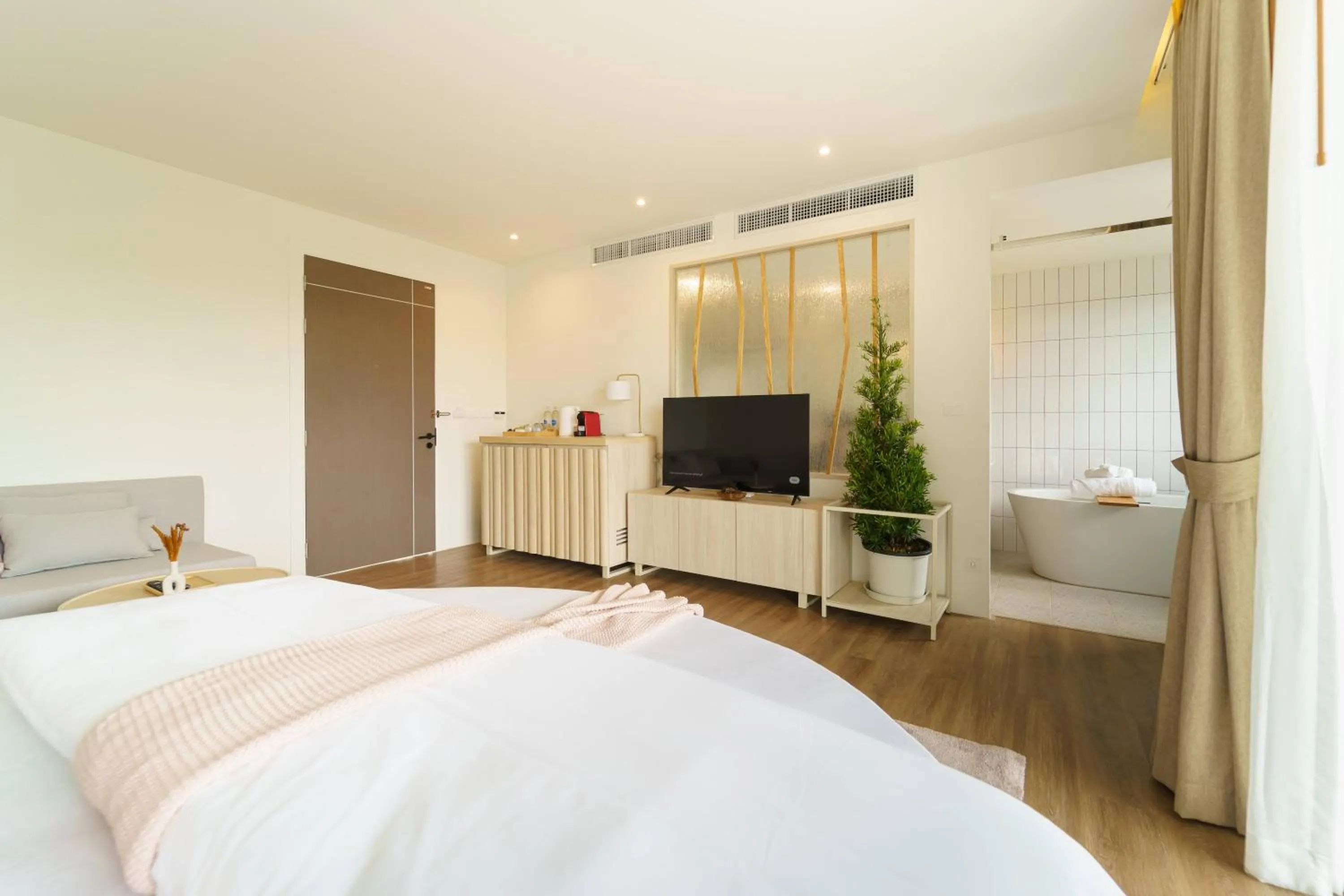 Bedroom, Bed in The Pin Boutique Pool Villa Krabi