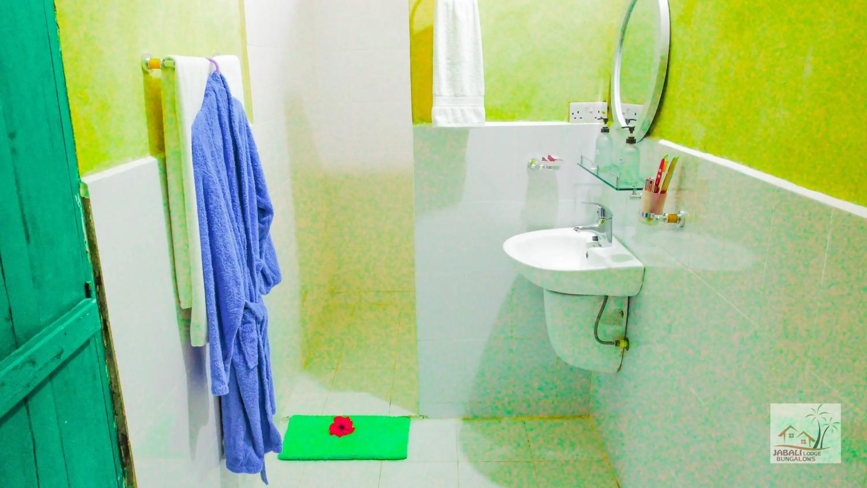 Bathroom in Jabali Bungalows Lodge