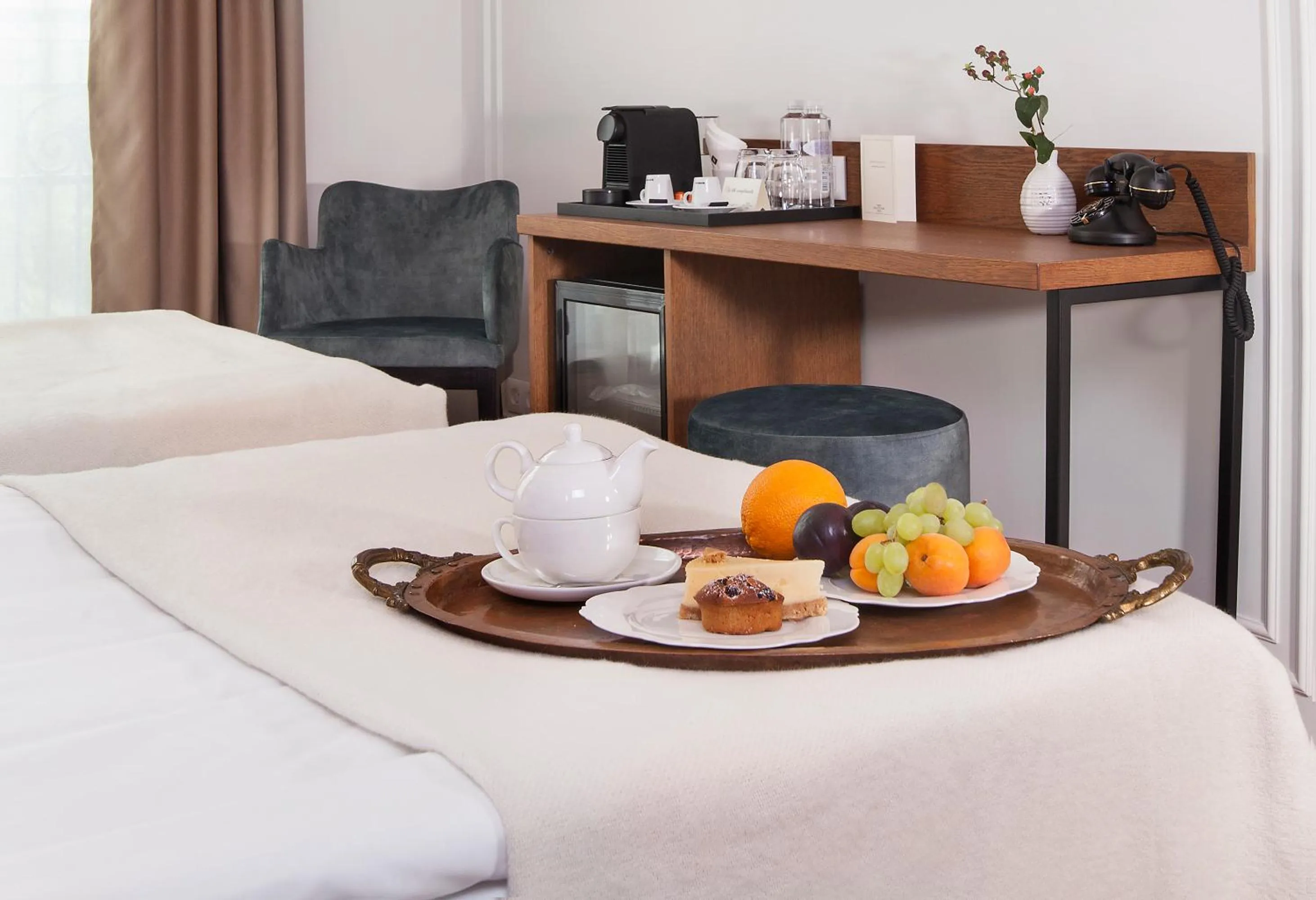 Coffee/tea facilities, Bed in Villa Flavia Heritage Boutique Hotel
