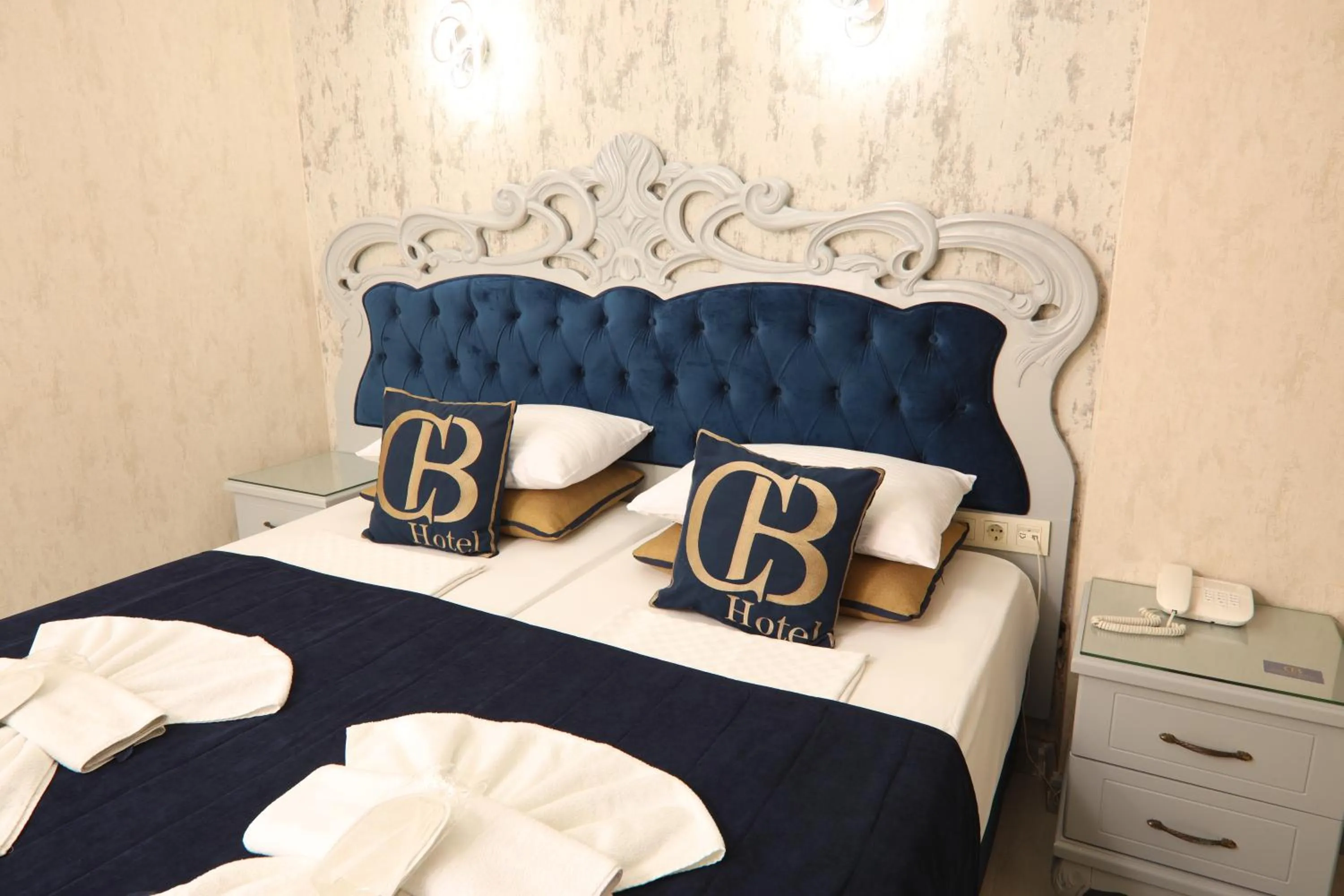 Bed in BALPETEK HOTEL