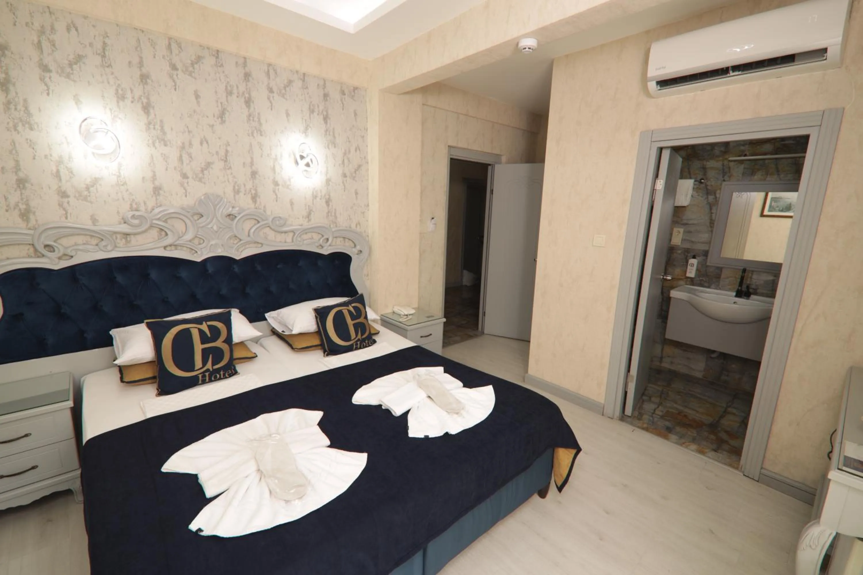 Bed in BALPETEK HOTEL