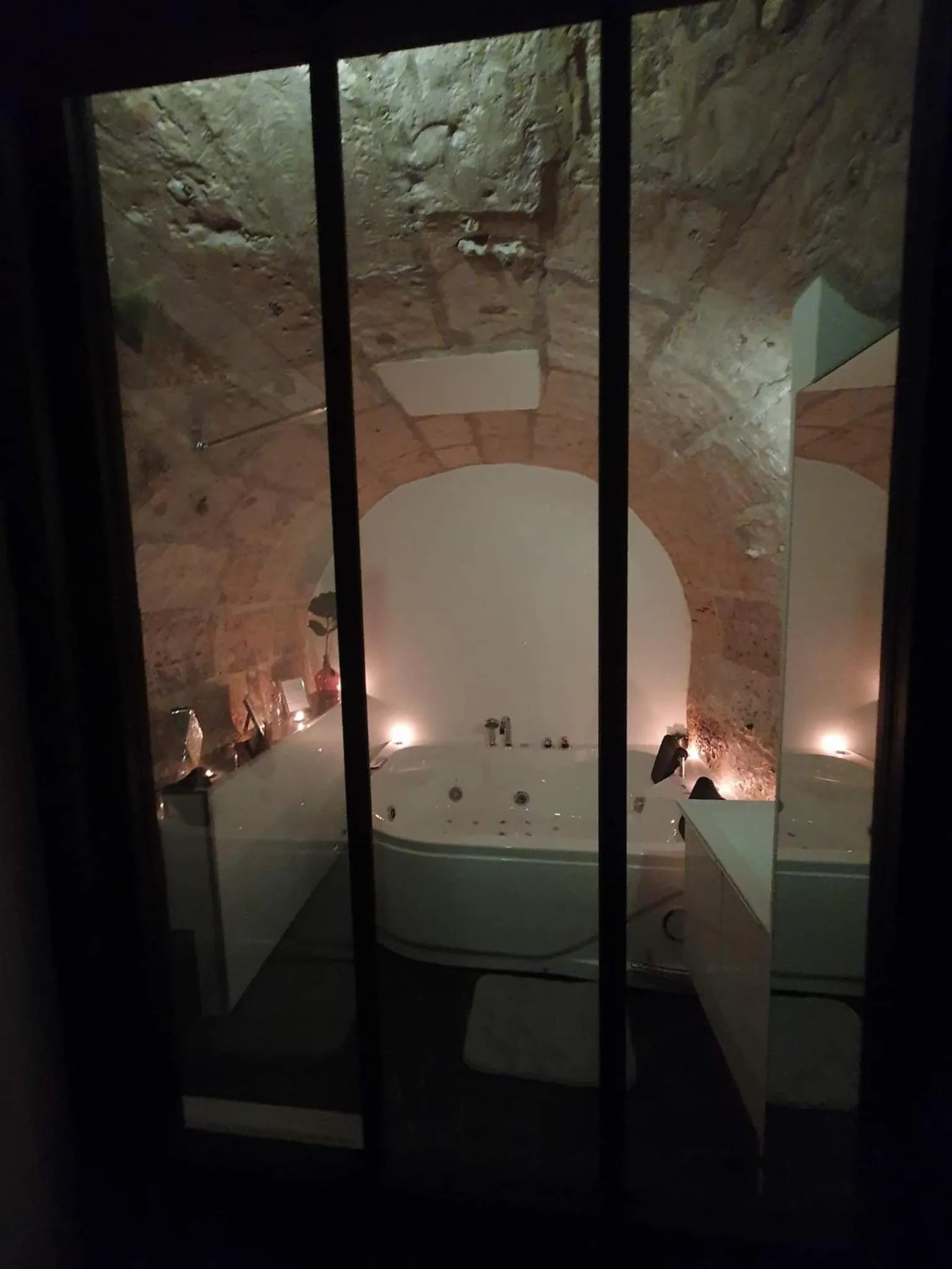 Bathroom in LA FORTERESSE - Jacuzzi/Sauna - Centre Historique